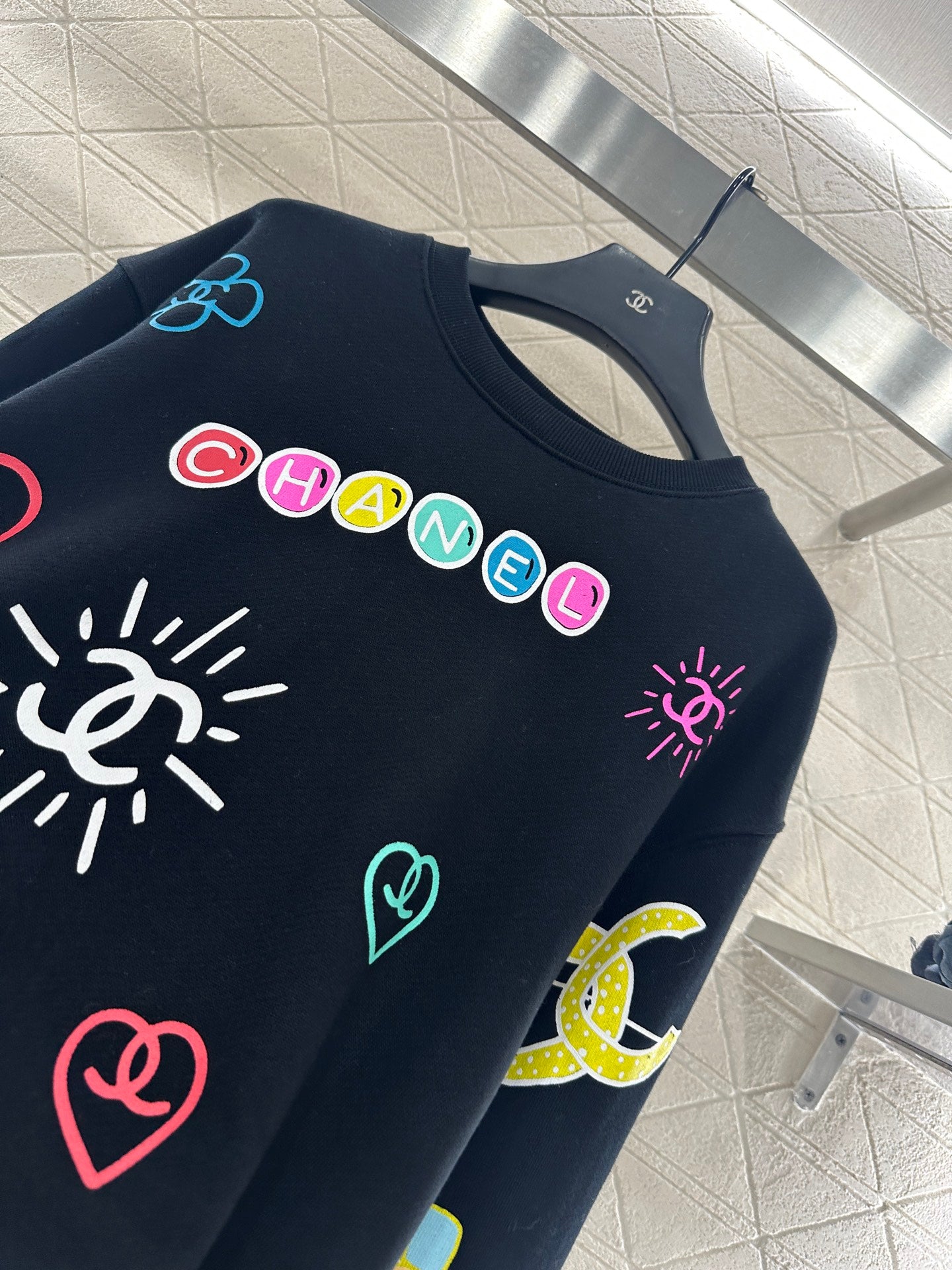 C 25 Hand-painted colorful print lettering sweatshirt