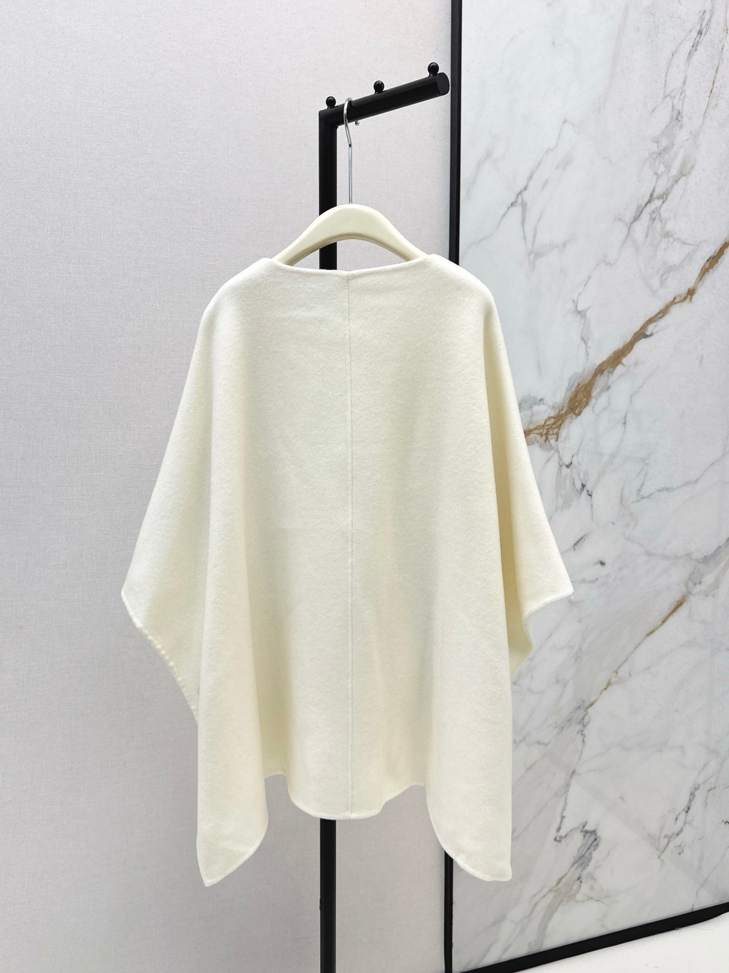 Lor 25 Scarf + Cashmere Wool Jacket(WHITE/BLACK/BROWN)