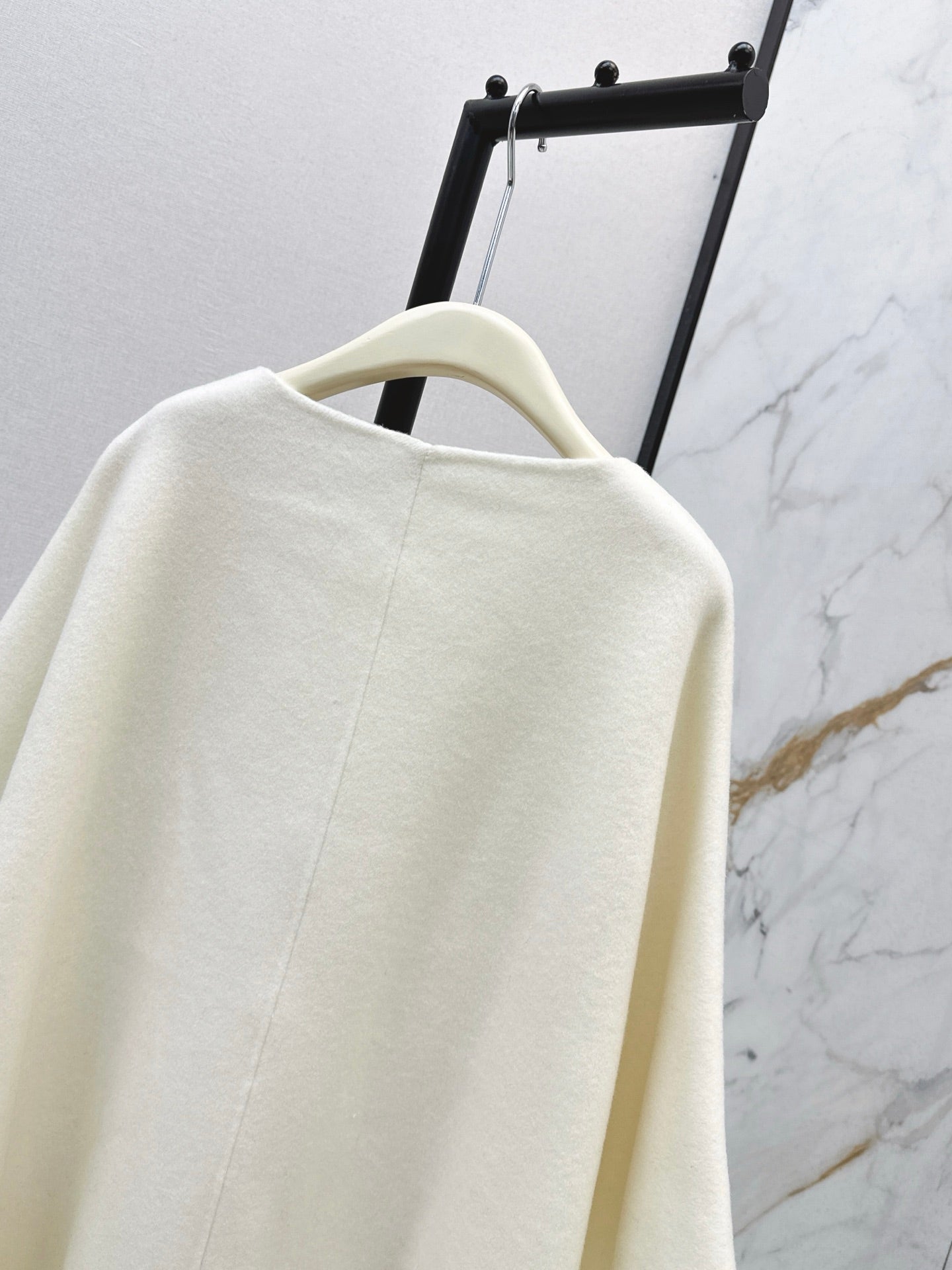 Lor 25 Scarf + Cashmere Wool Jacket(WHITE/BLACK/BROWN)