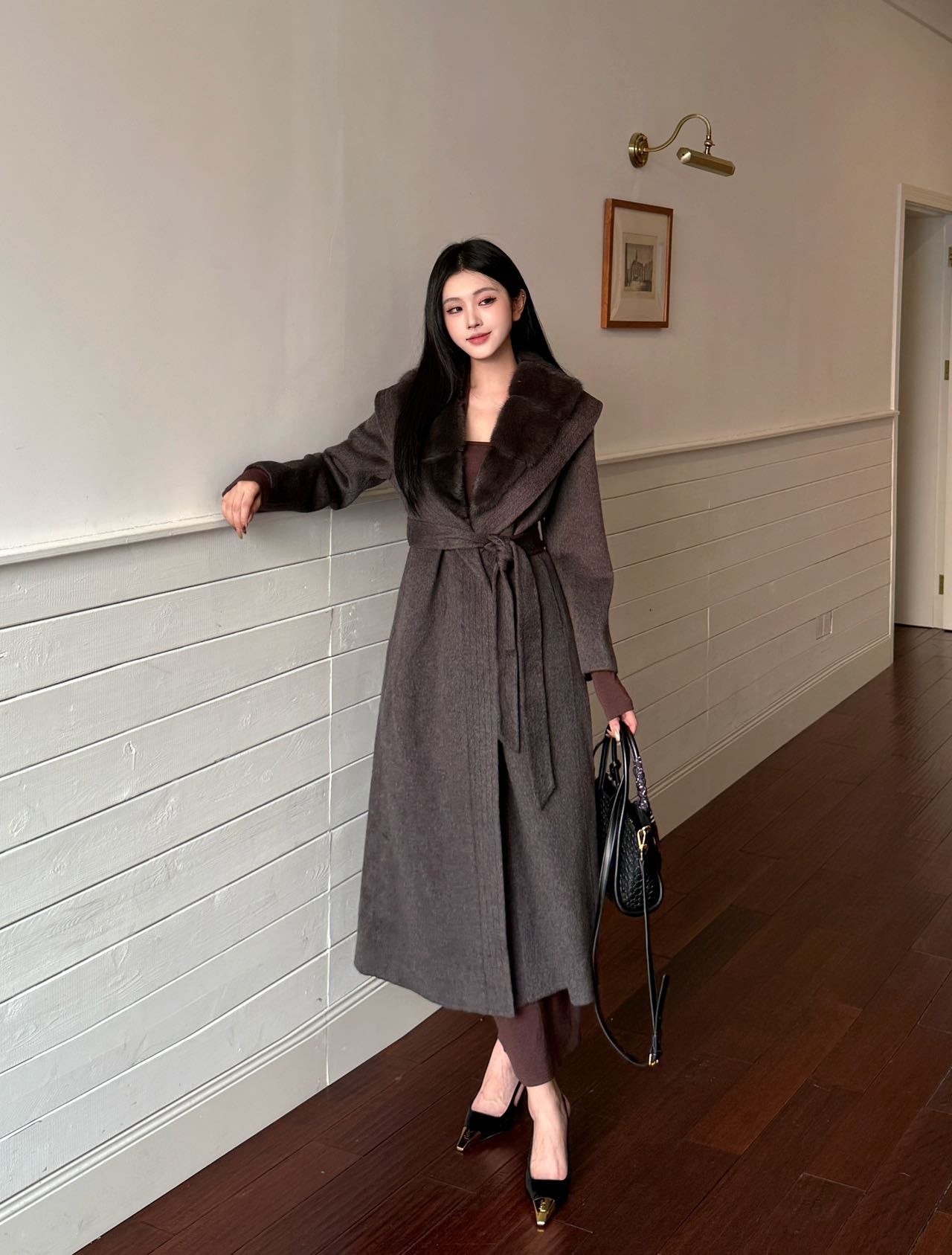 Lor 25 Fake two-piece mink and camel hair long coat