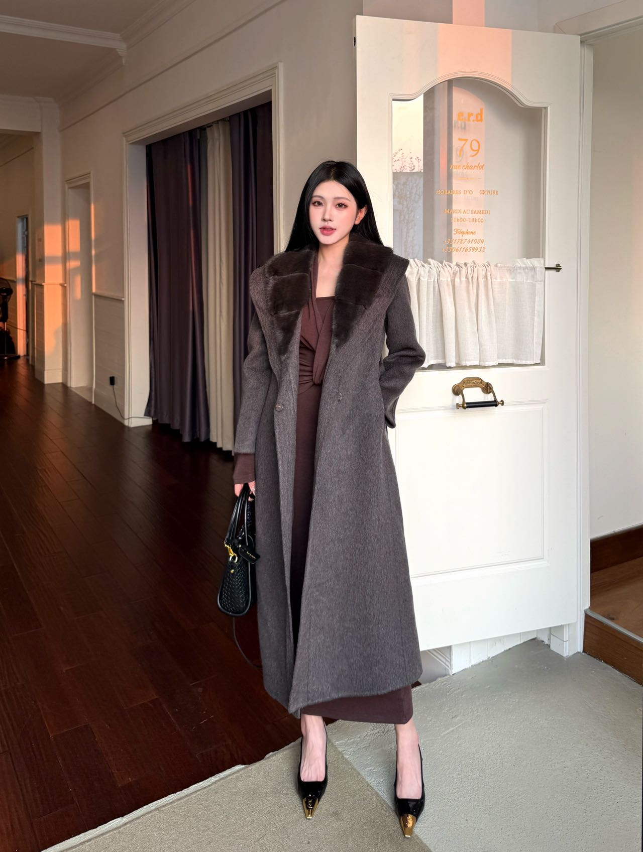 Lor 25 Fake two-piece mink and camel hair long coat
