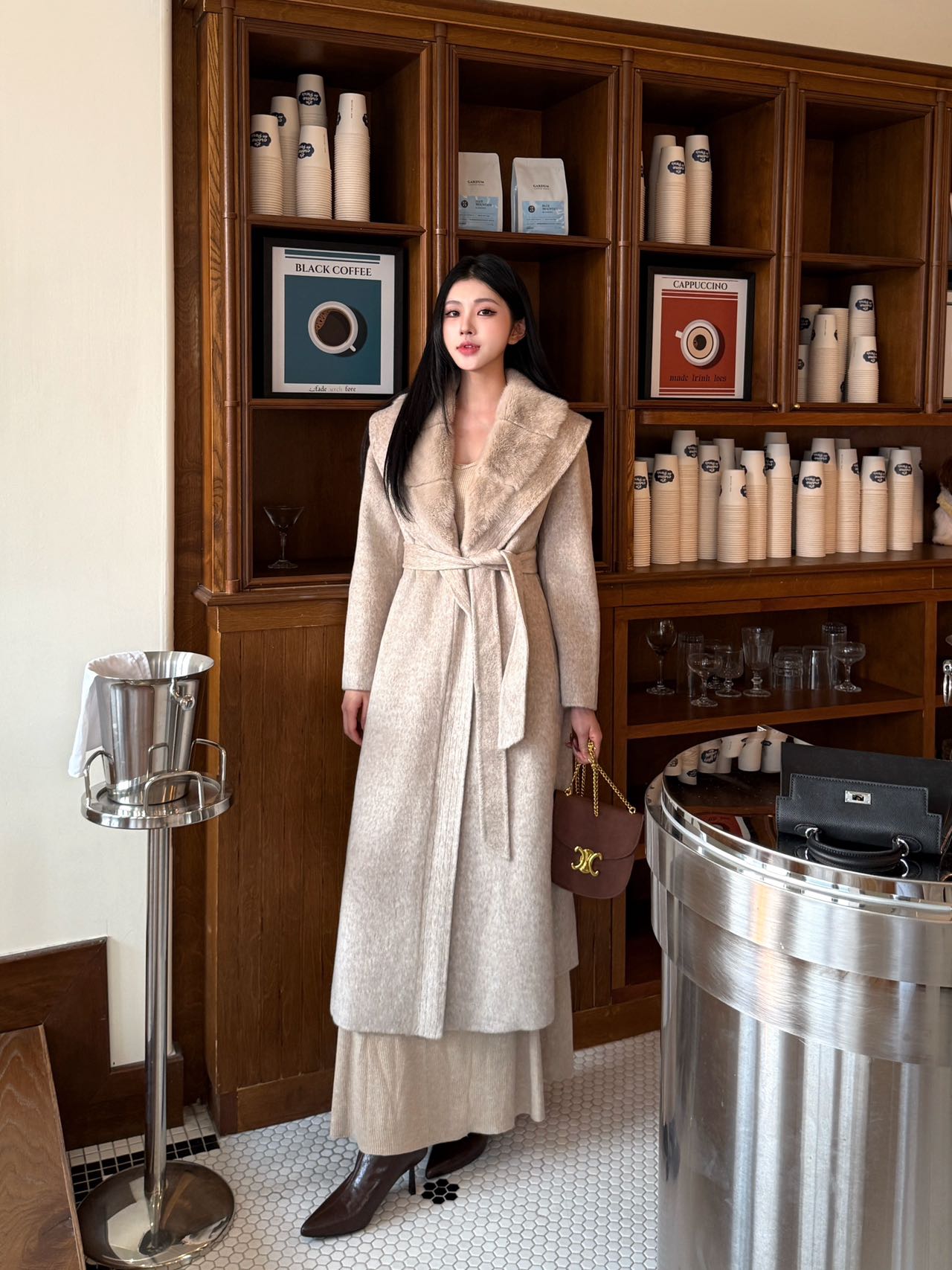 Lor 25 Fake two-piece mink and camel hair long coat