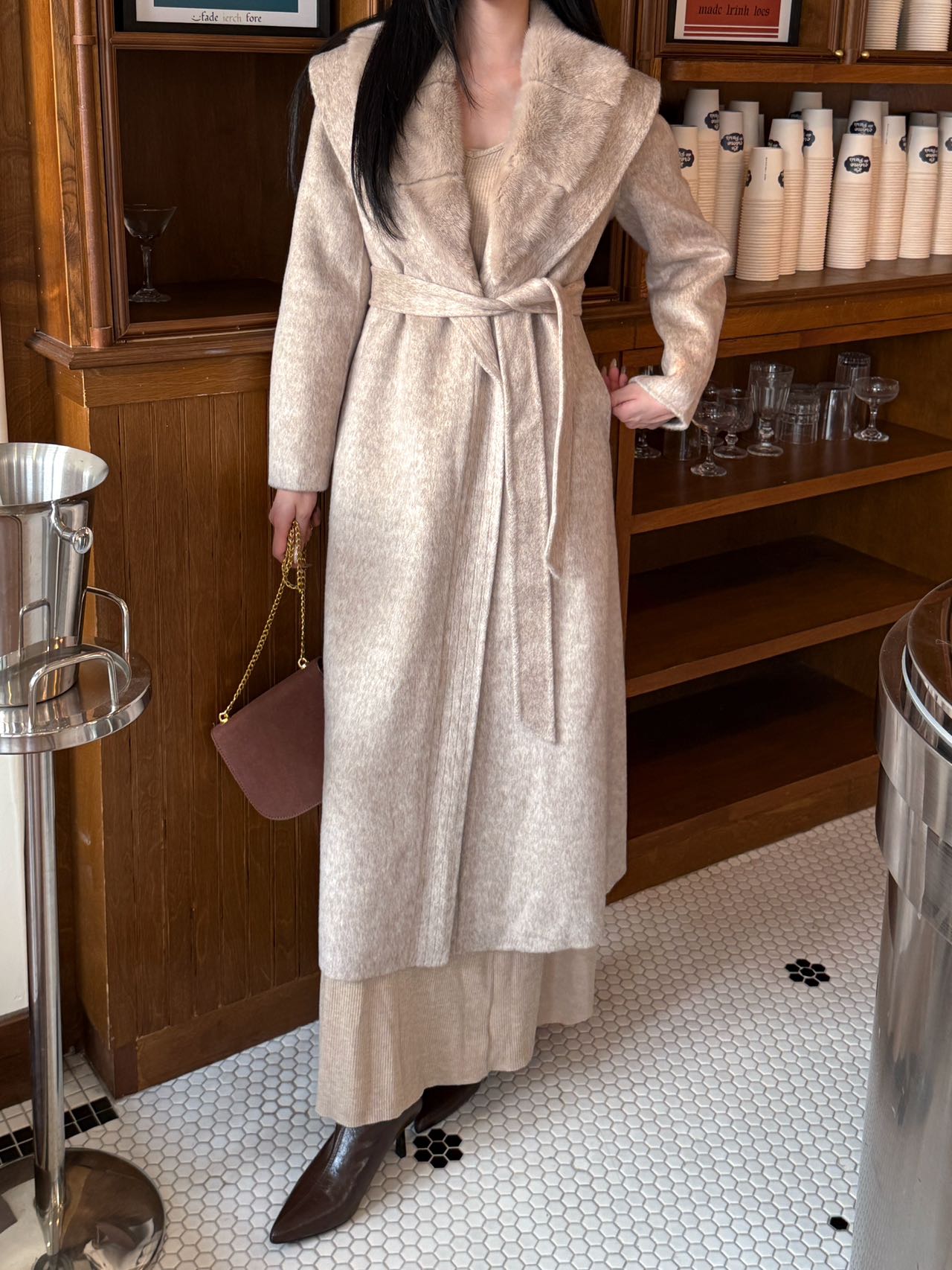 Lor 25 Fake two-piece mink and camel hair long coat