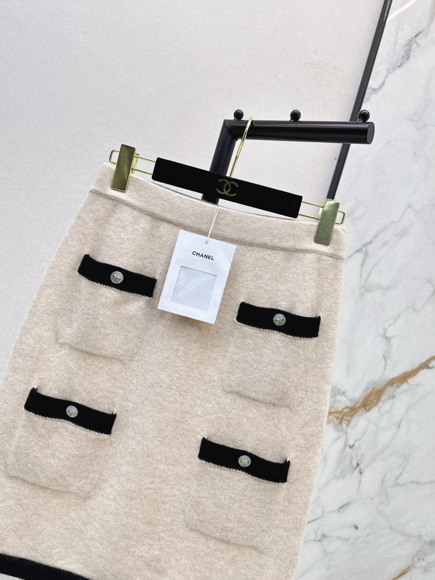 C 25 Cashmere skirt