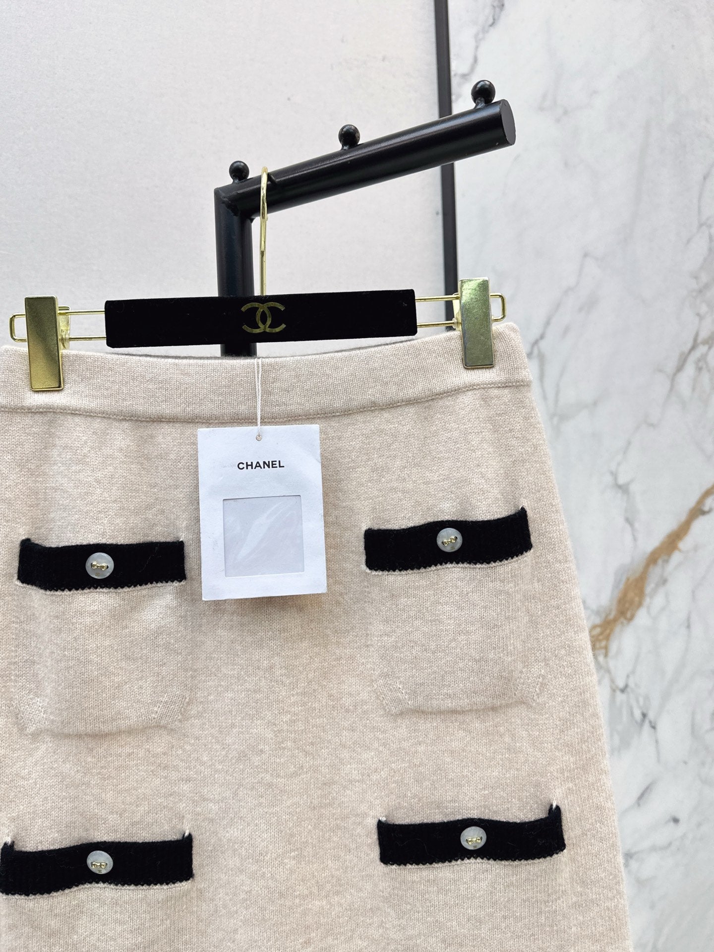 C 25 Cashmere skirt