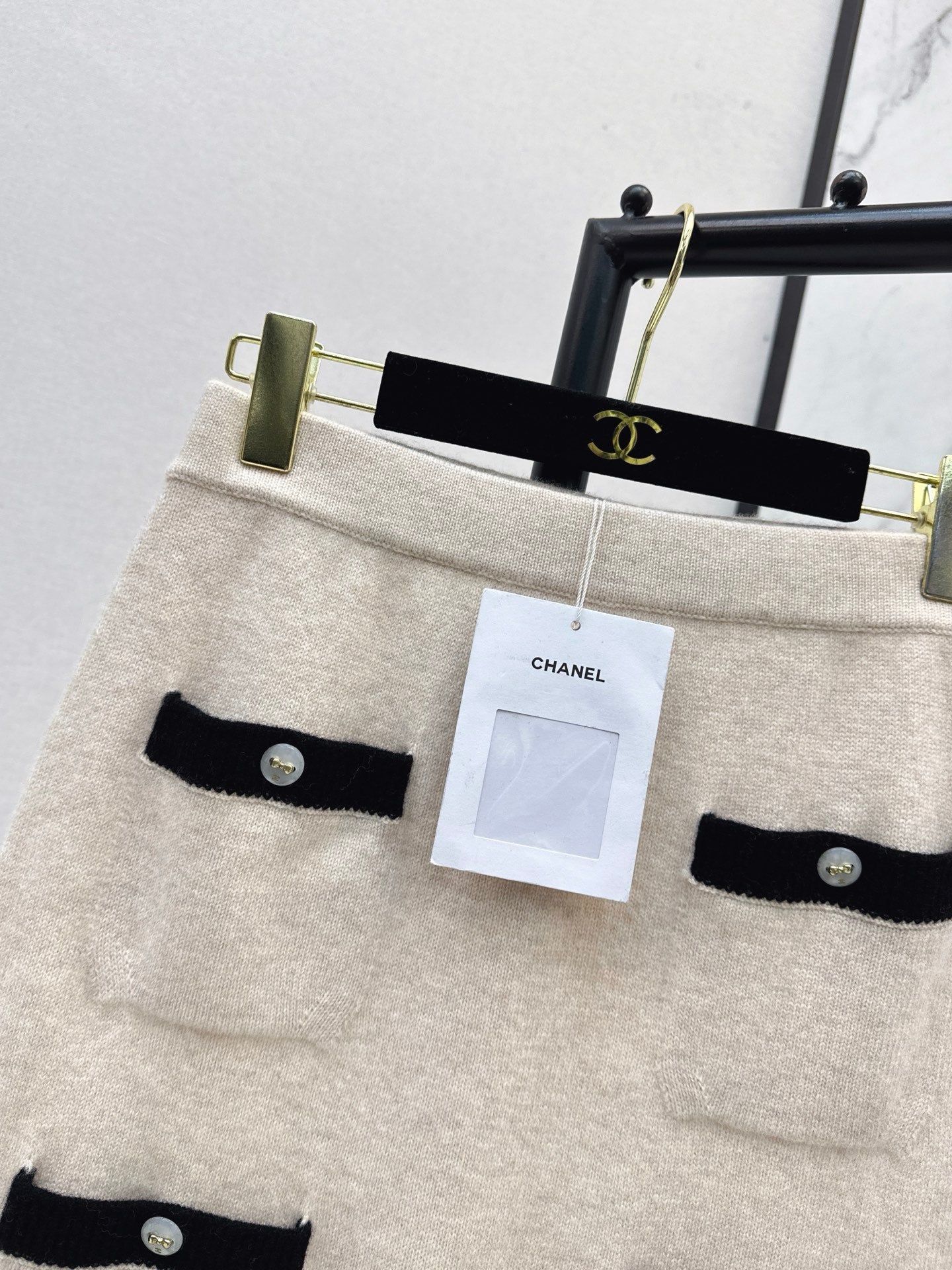 C 25 Cashmere skirt