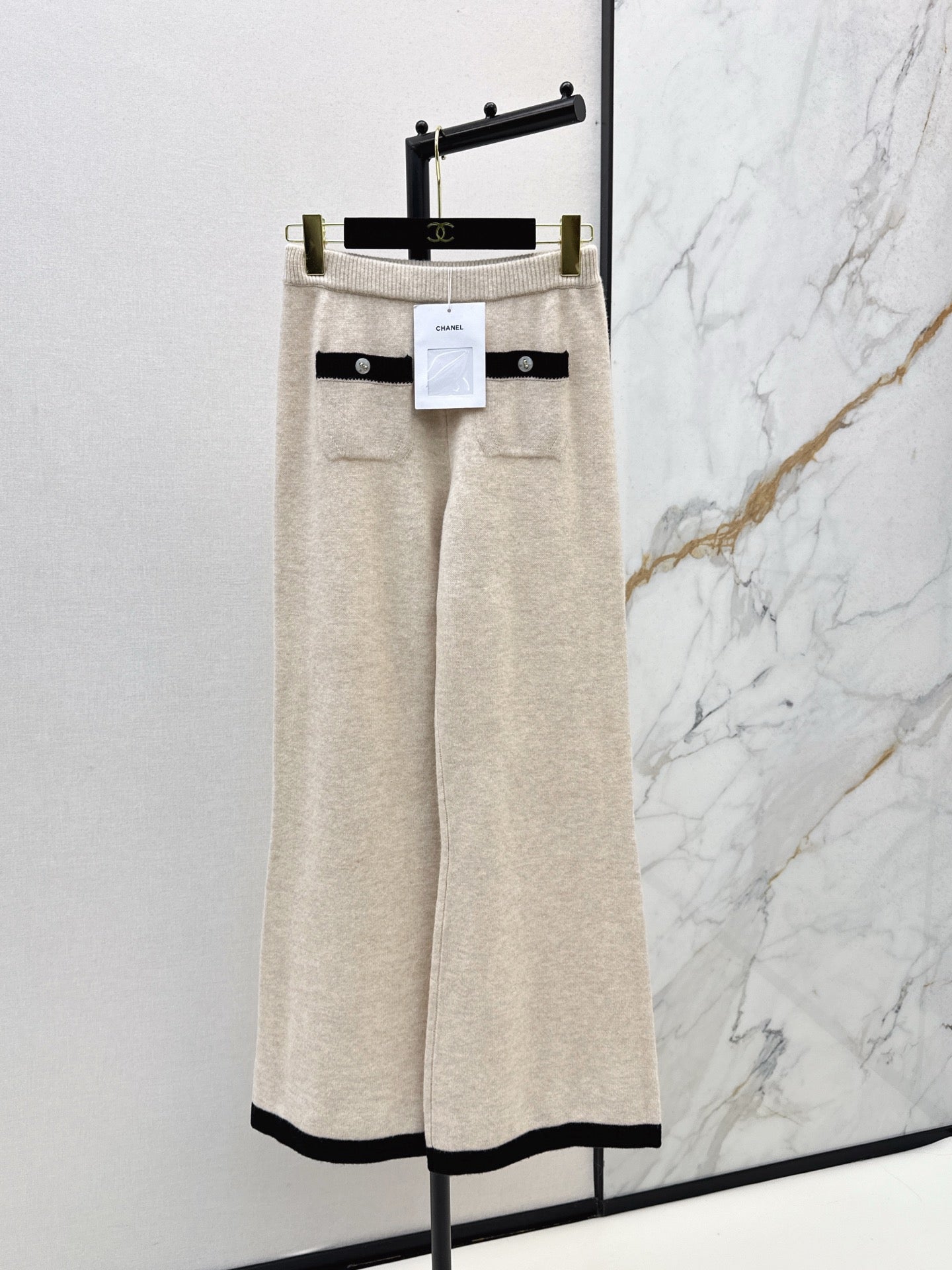 C 25 Cashmere trousers