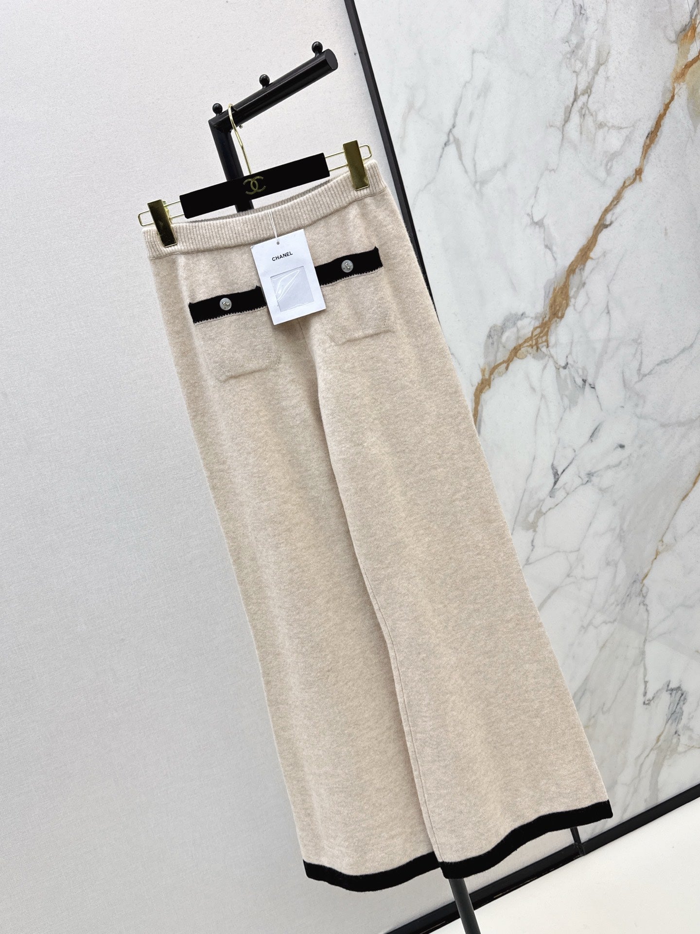 C 25 Cashmere trousers