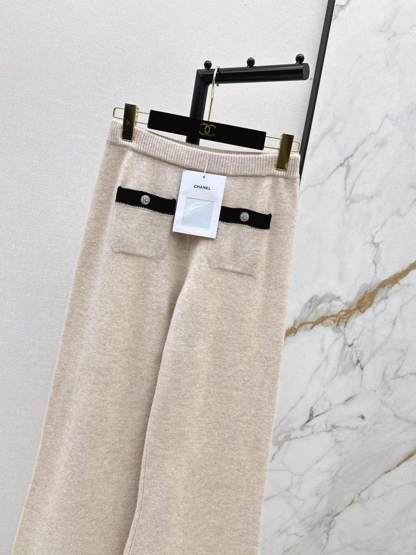 C 25 Cashmere trousers