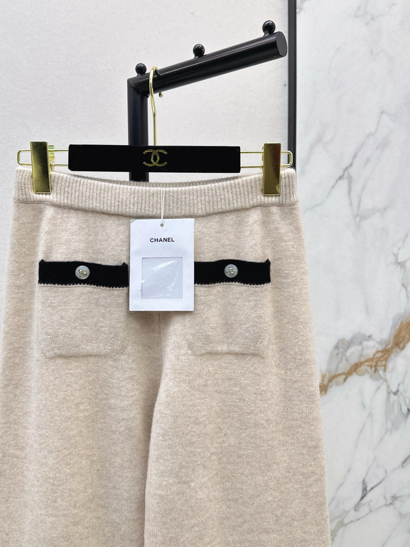 C 25 Cashmere trousers