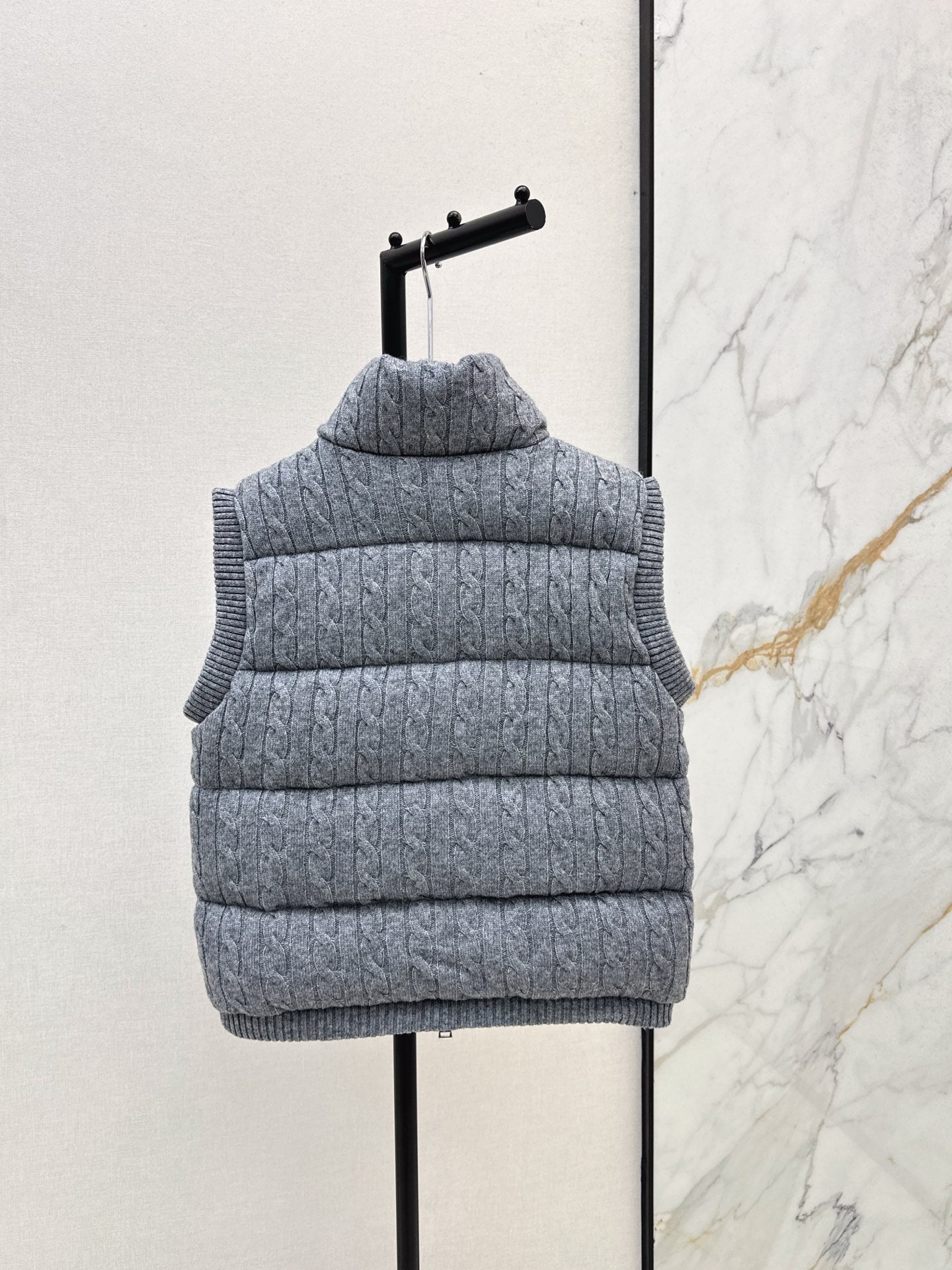 Ra 25 New wool braided knitted down vest