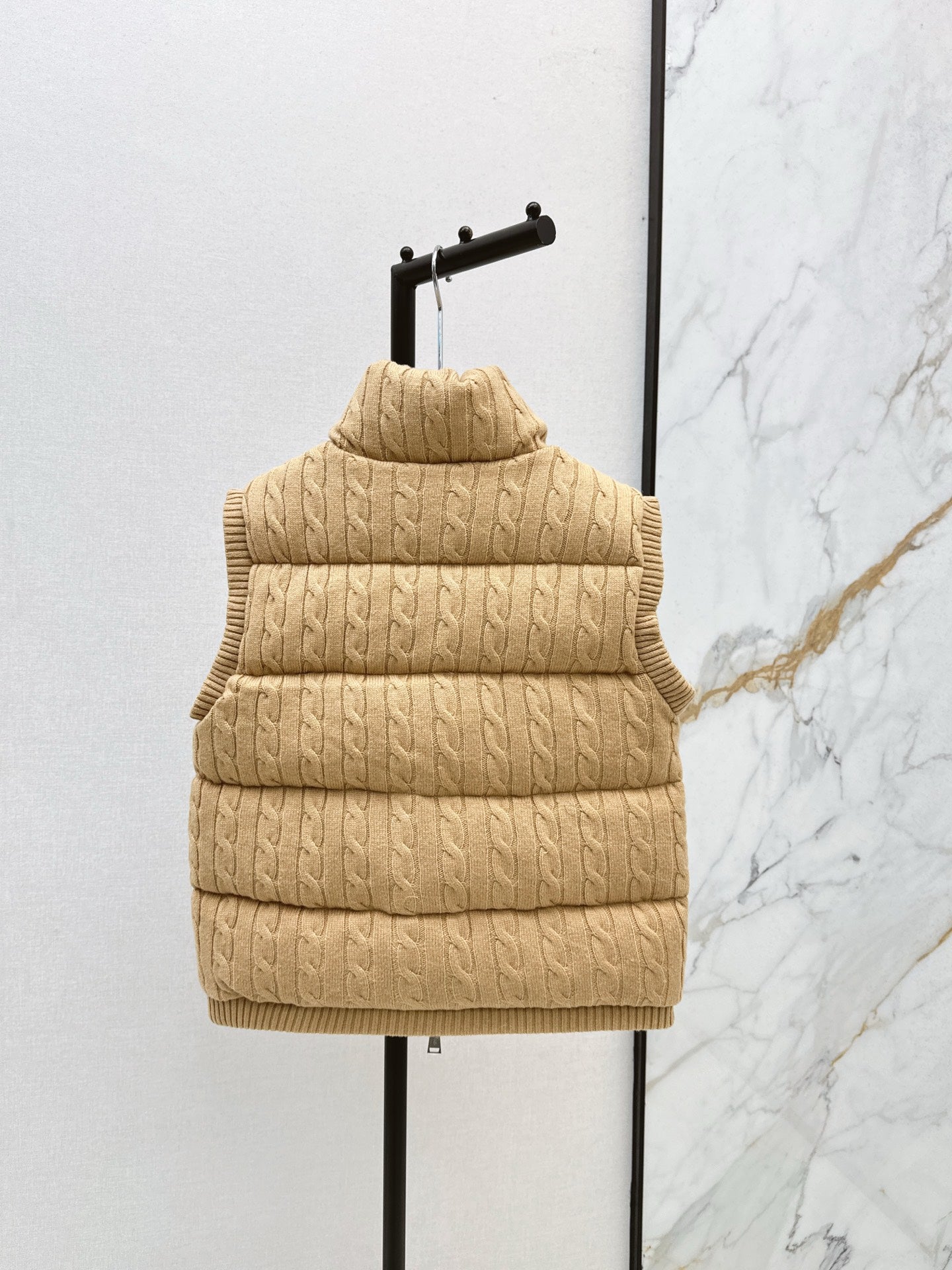 Ra 25 New wool braided knitted down vest