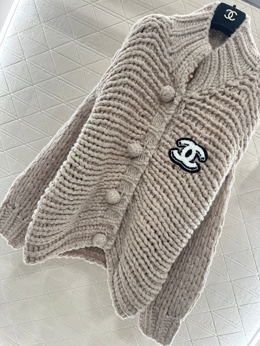 C 25 Hollow letter knitted wool cardigan