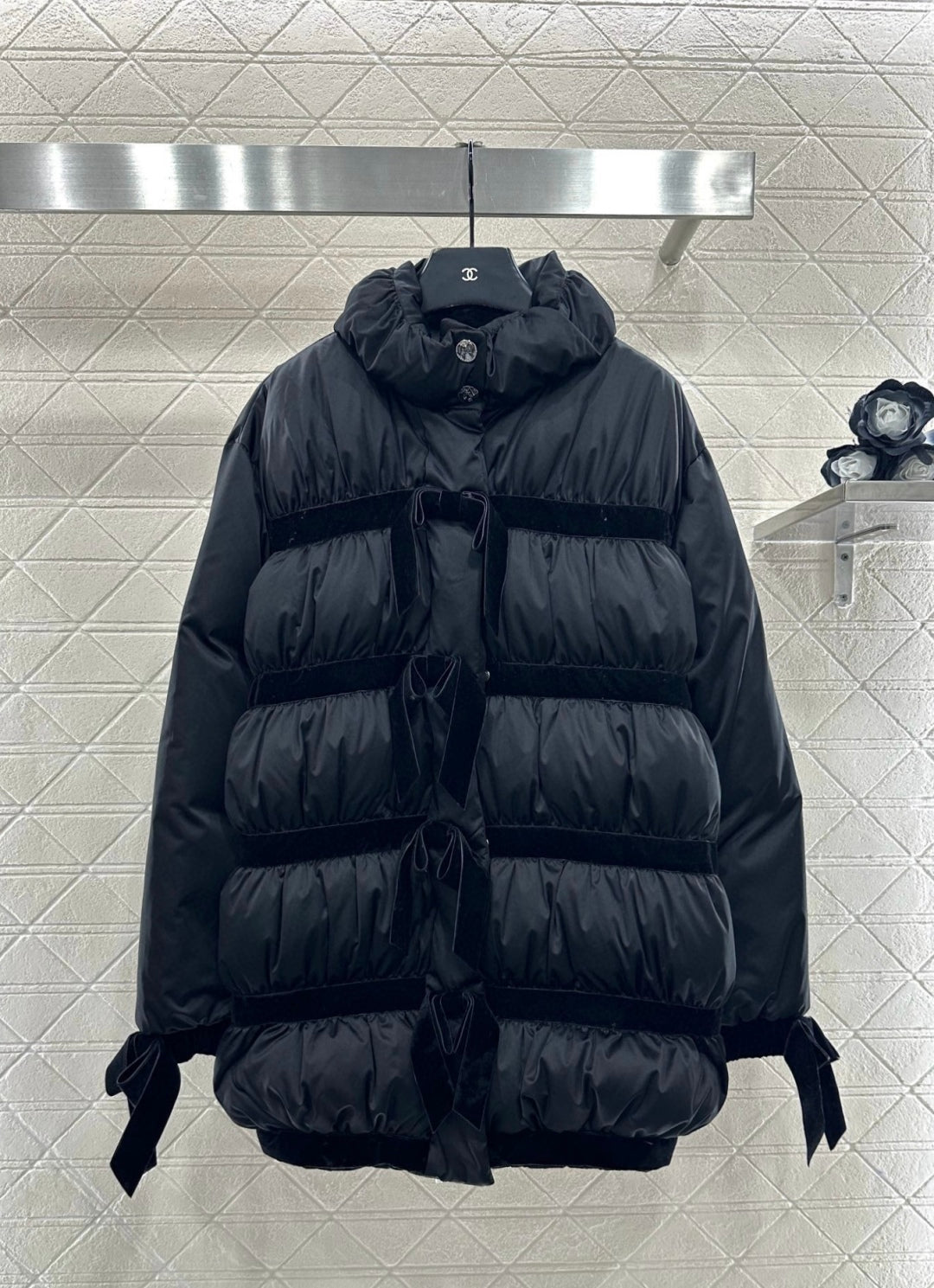 C 25 Velvet bow mid-length down jacket