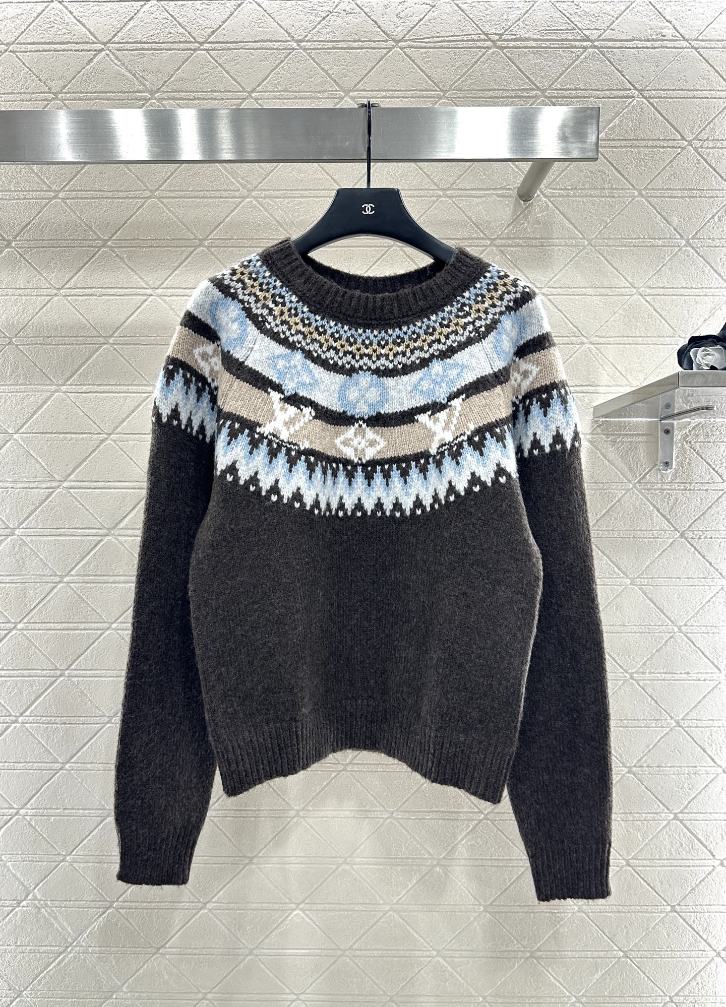 L 25 Crochet Crewneck Alpaca Sweater Ski Collection
