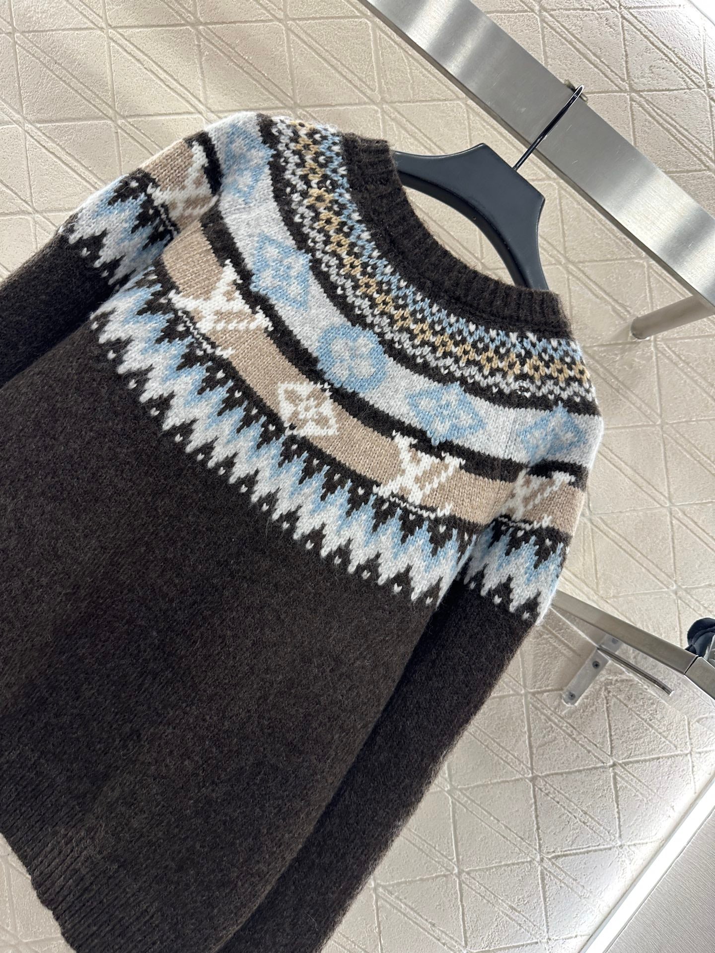 L 25 Crochet Crewneck Alpaca Sweater Ski Collection