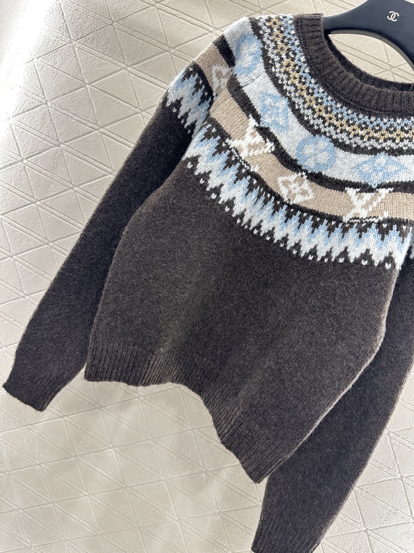 L 25 Crochet Crewneck Alpaca Sweater Ski Collection