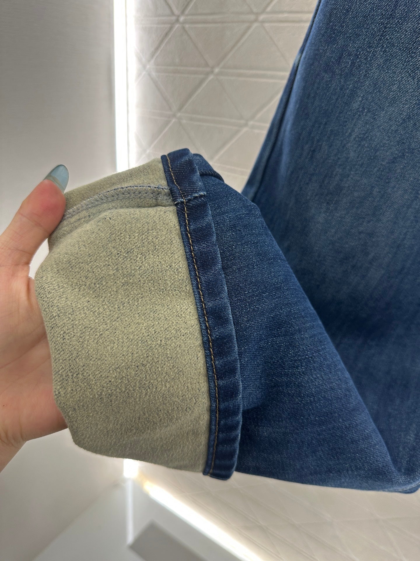 C 25 wide-leg jeans