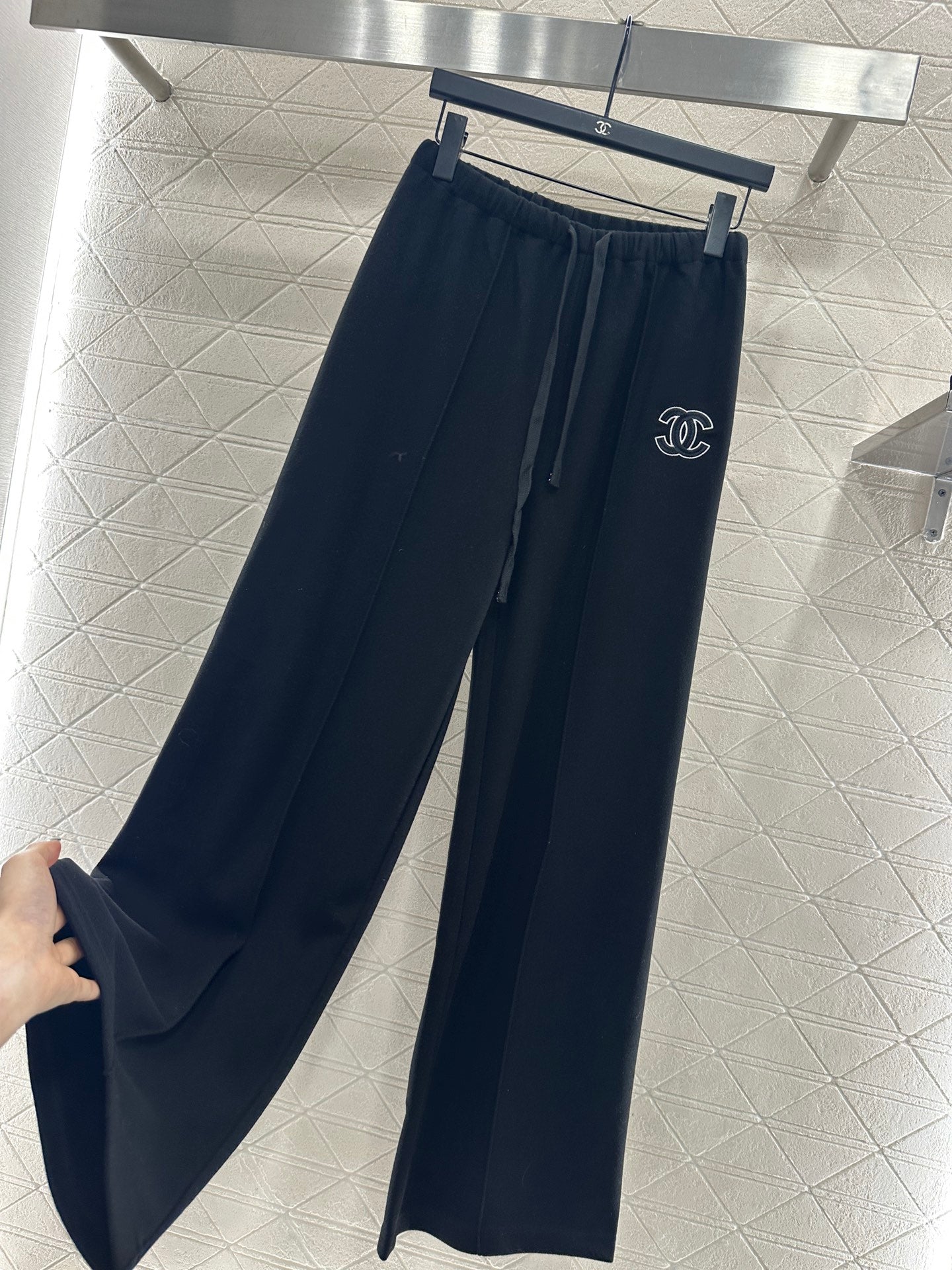 C 25 Wide drawstring wide leg pants