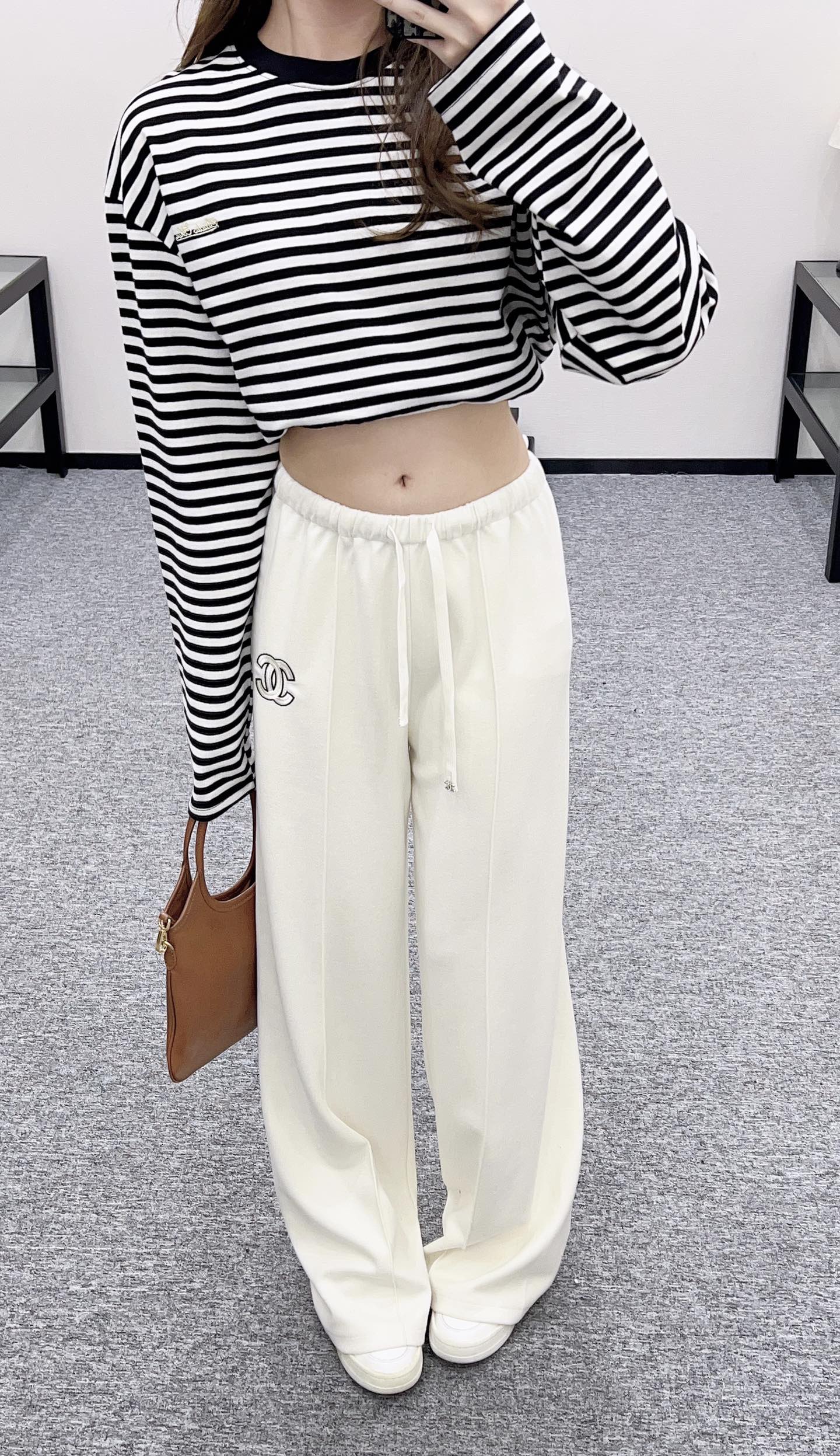 C 25 Wide drawstring wide leg pants