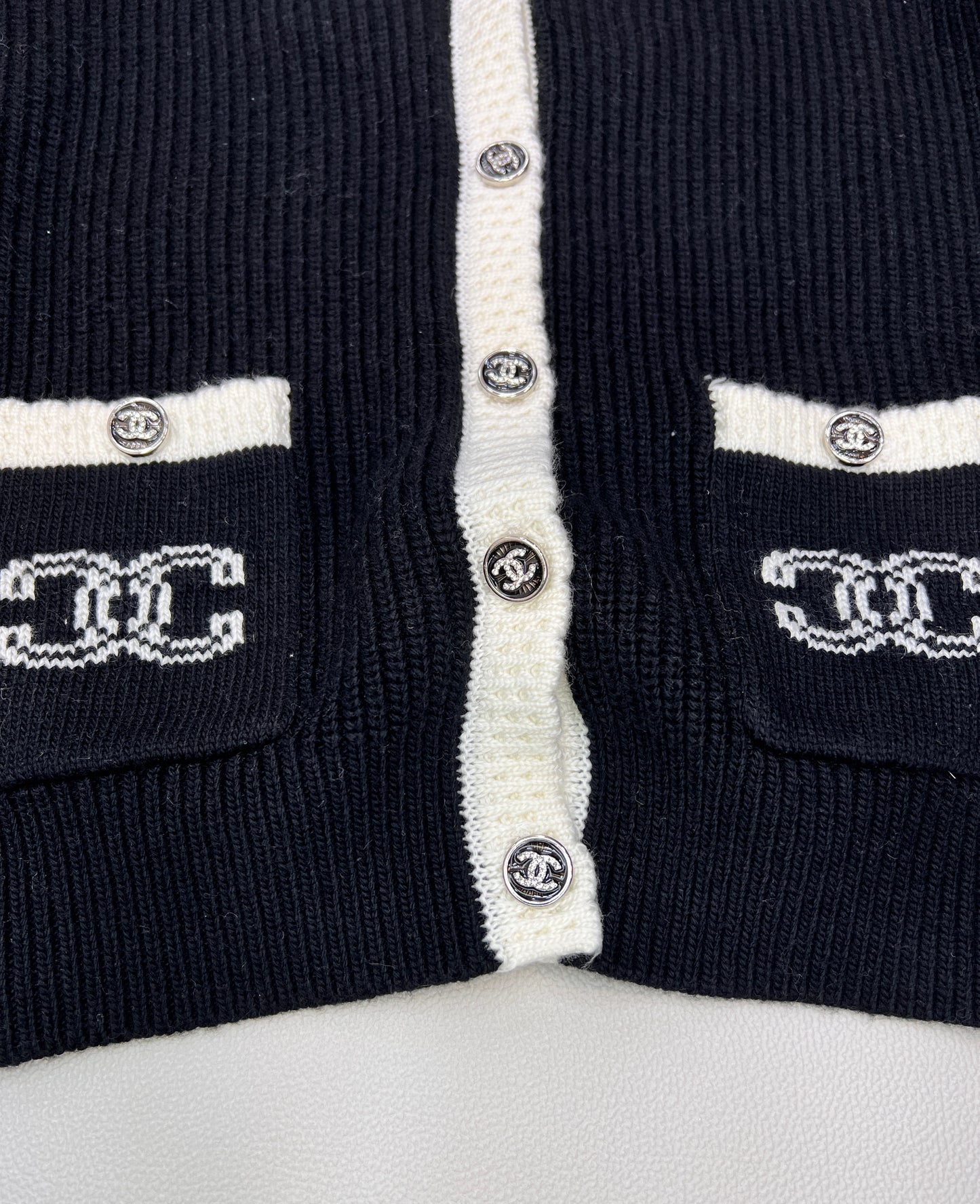 C 25 V-neck wool and cashmere cardigan