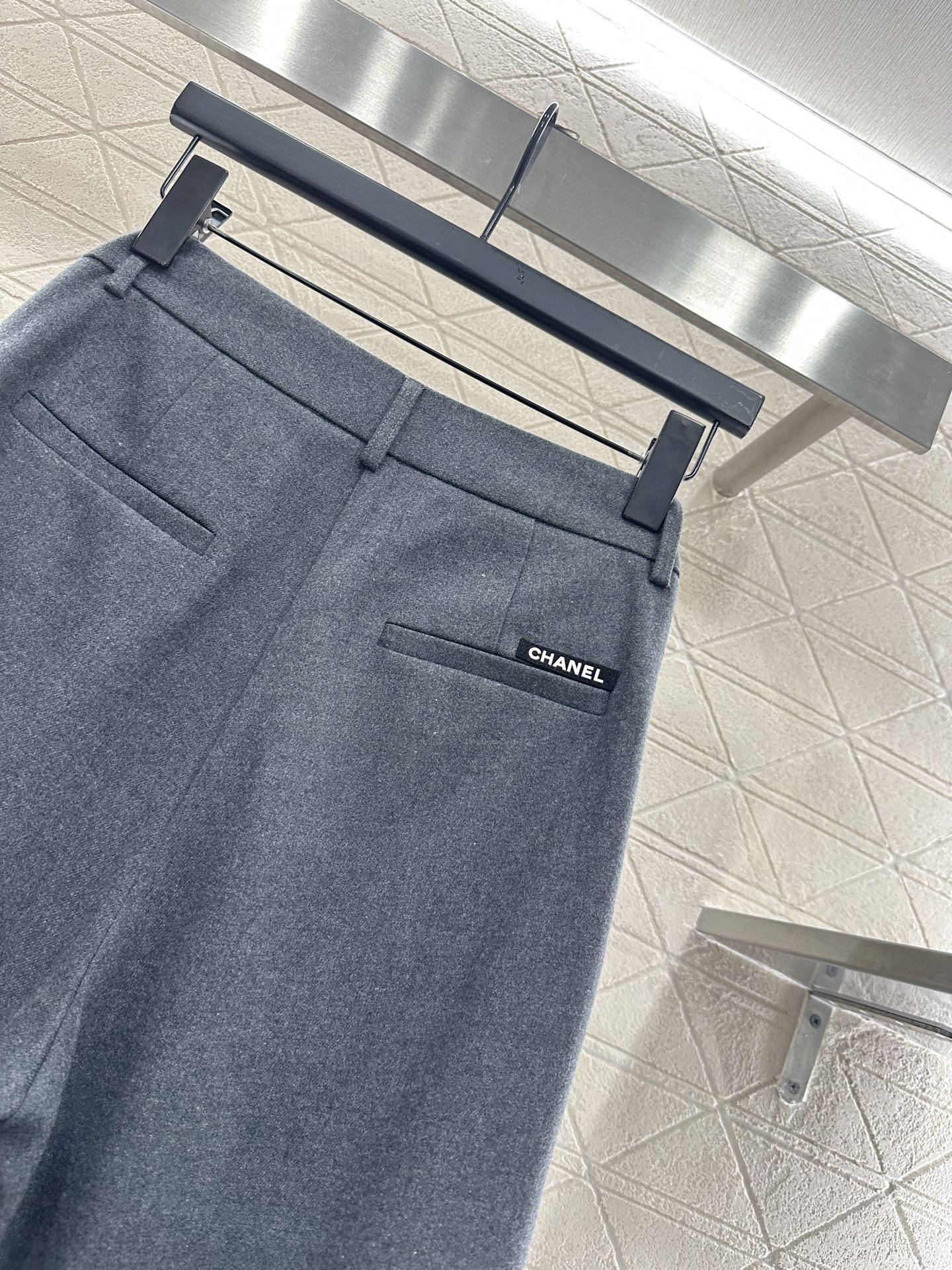 C 25 Scarf wide-leg trousers
