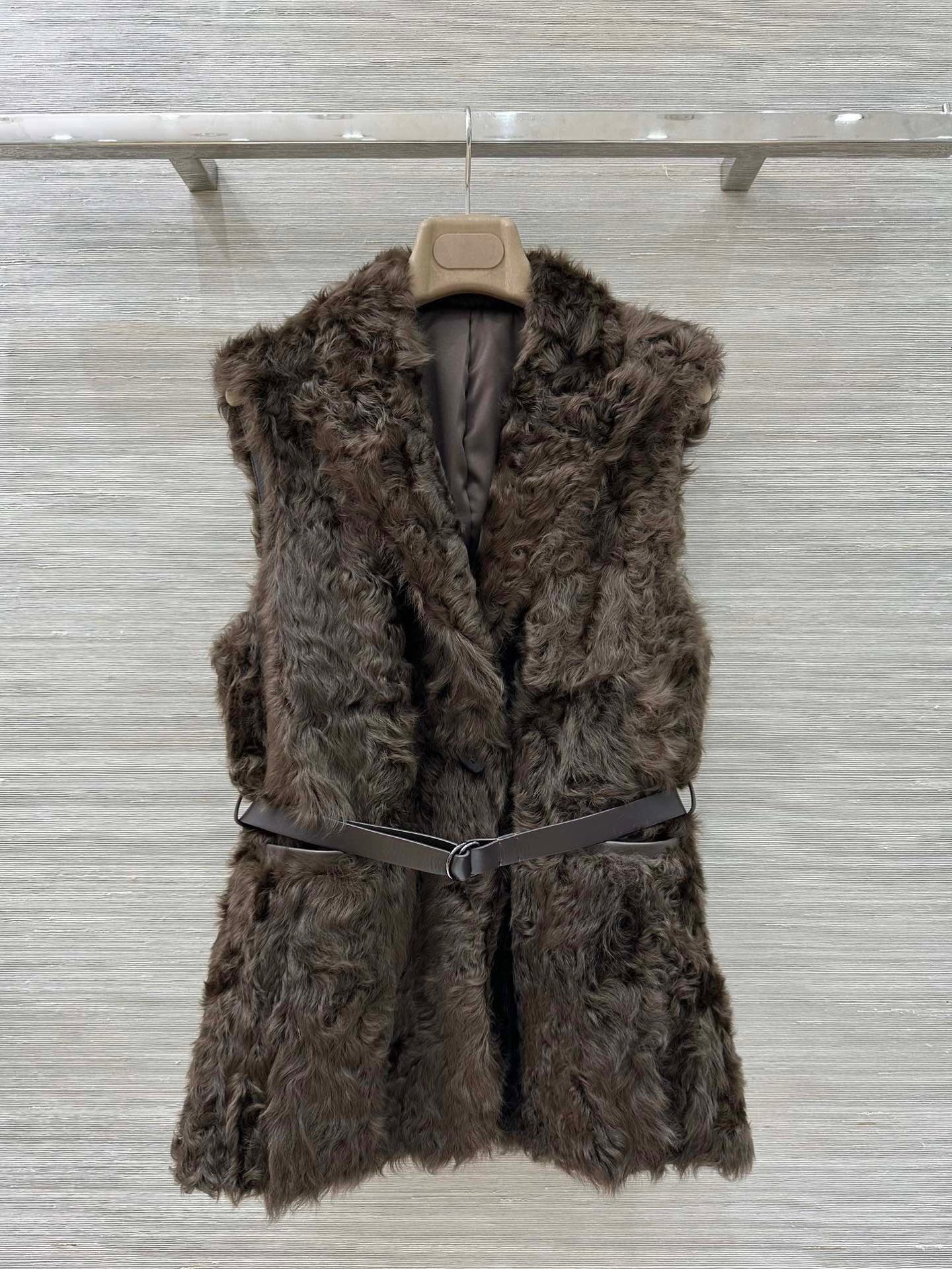 Bru 25 Wool and sheepskin vest
