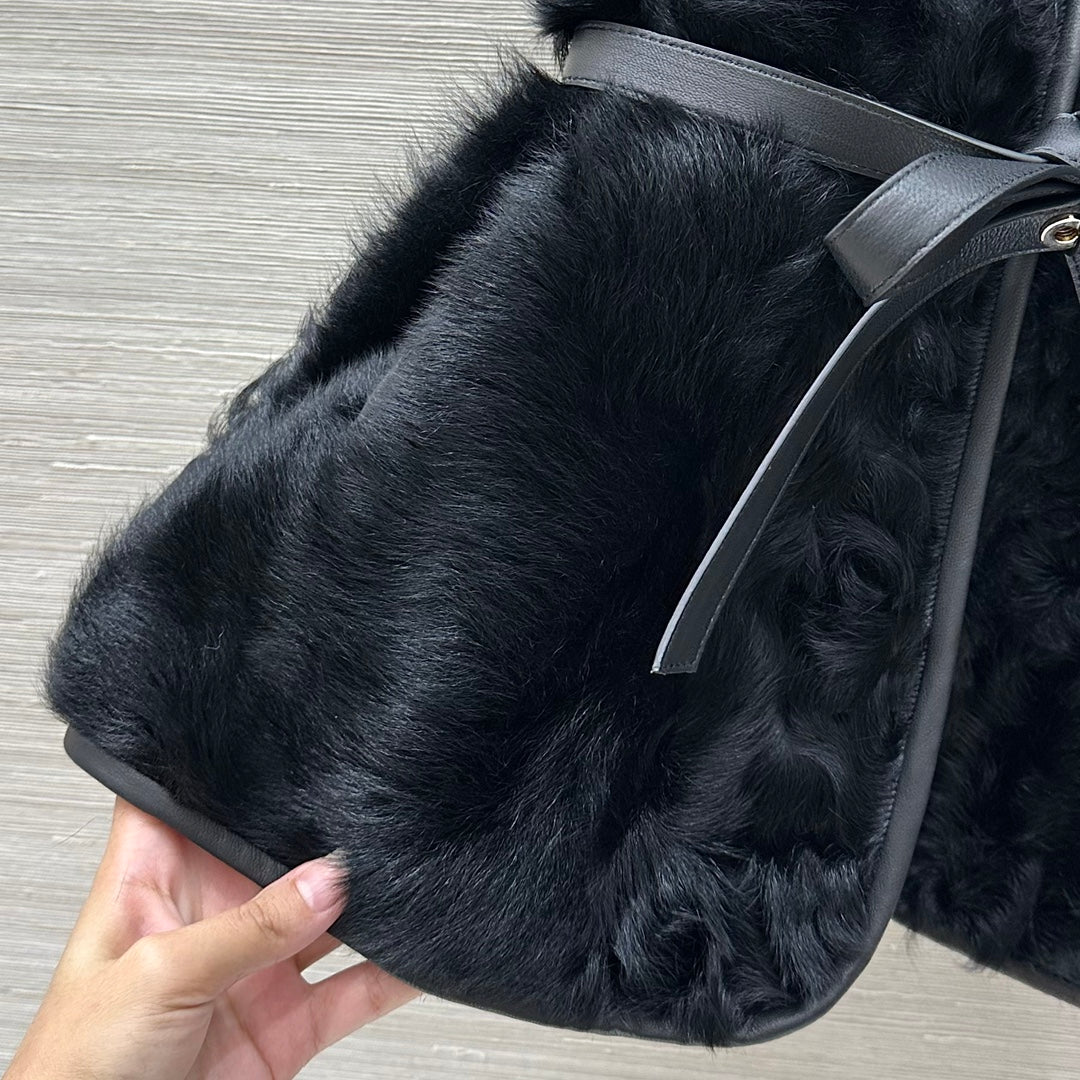 Lor 25 Wool and sheepskin vest