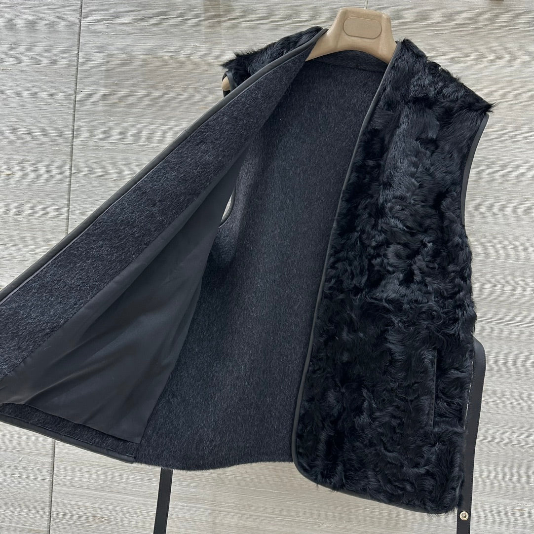 Lor 25 Wool and sheepskin vest