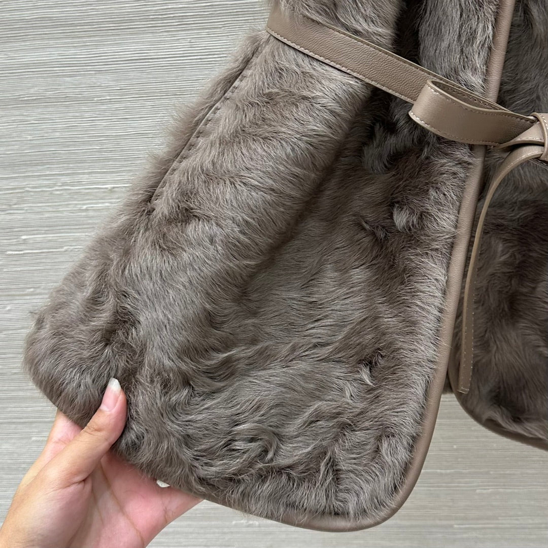 Lor 25 Wool and sheepskin vest