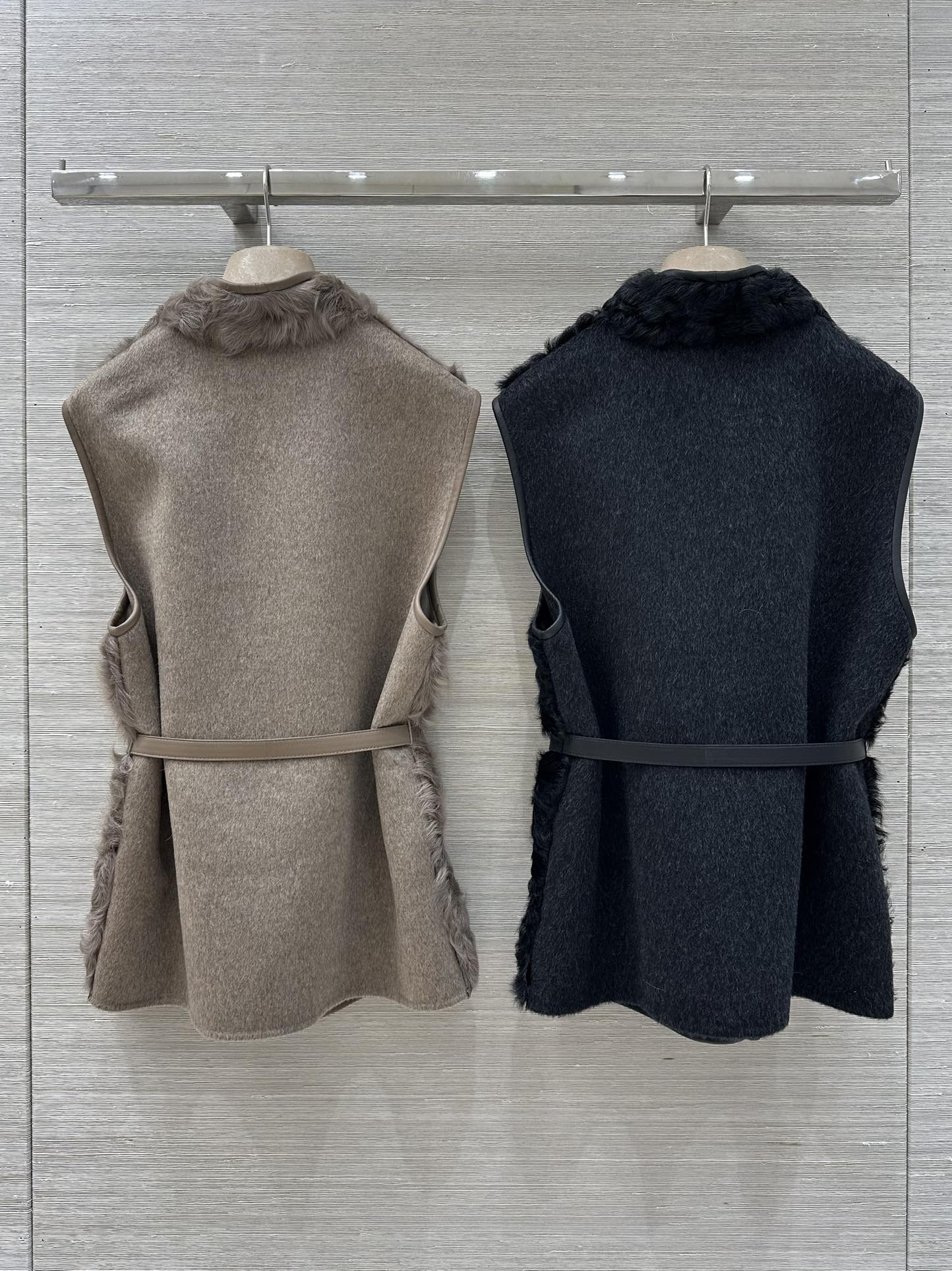 Lor 25 Wool and sheepskin vest