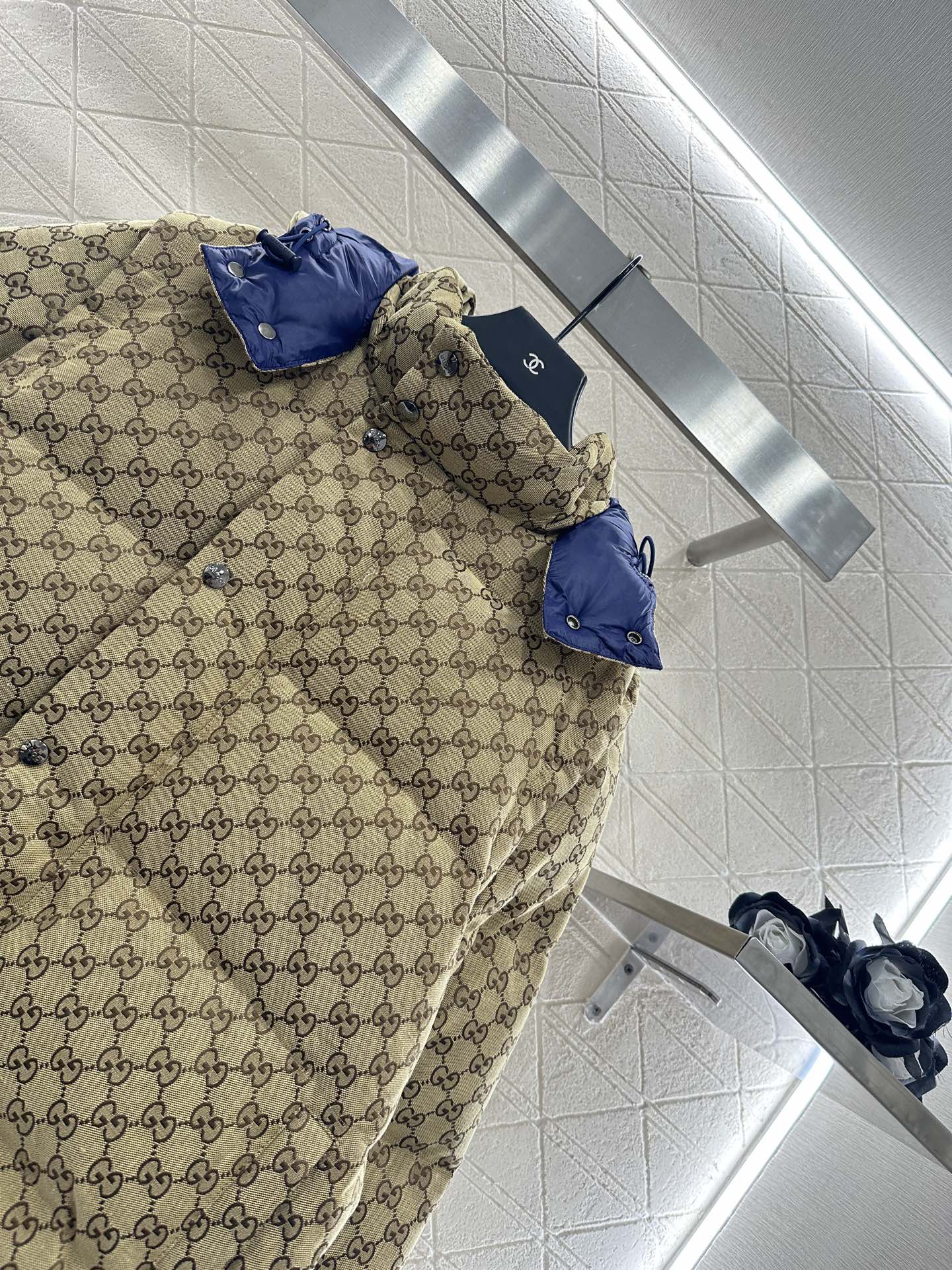 Gu 25 Detachable jacquard hooded down jacket