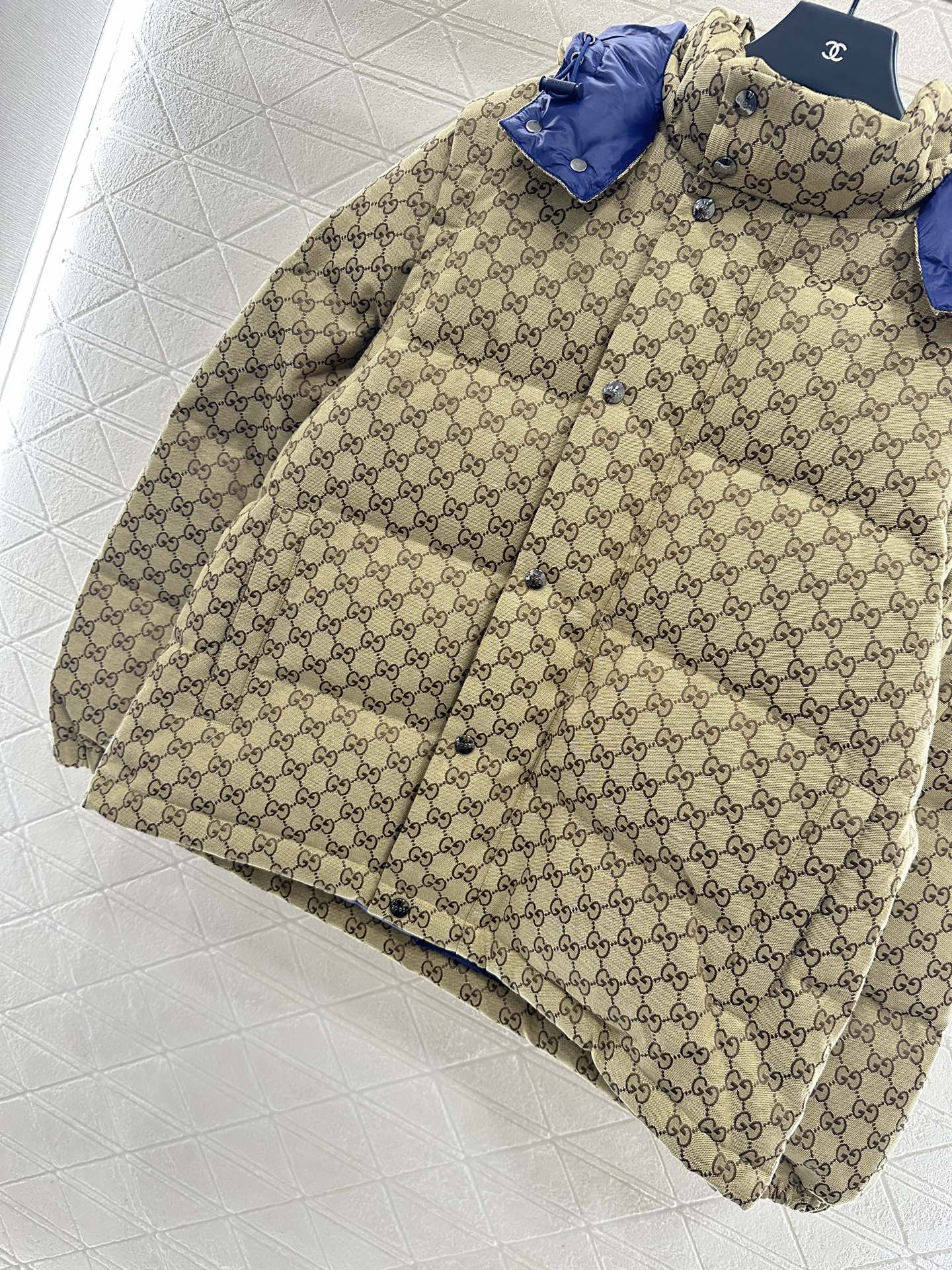 Gu 25 Detachable jacquard hooded down jacket