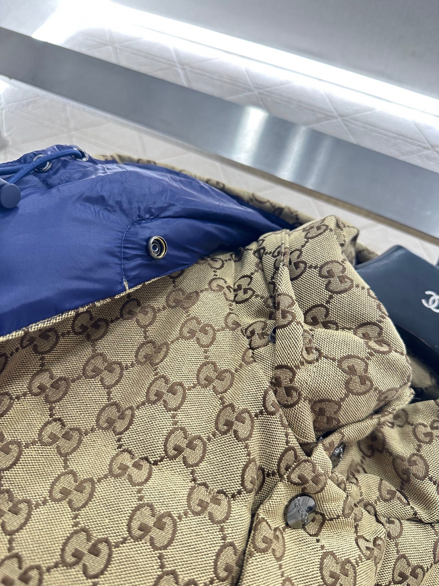 Gu 25 Detachable jacquard hooded down jacket