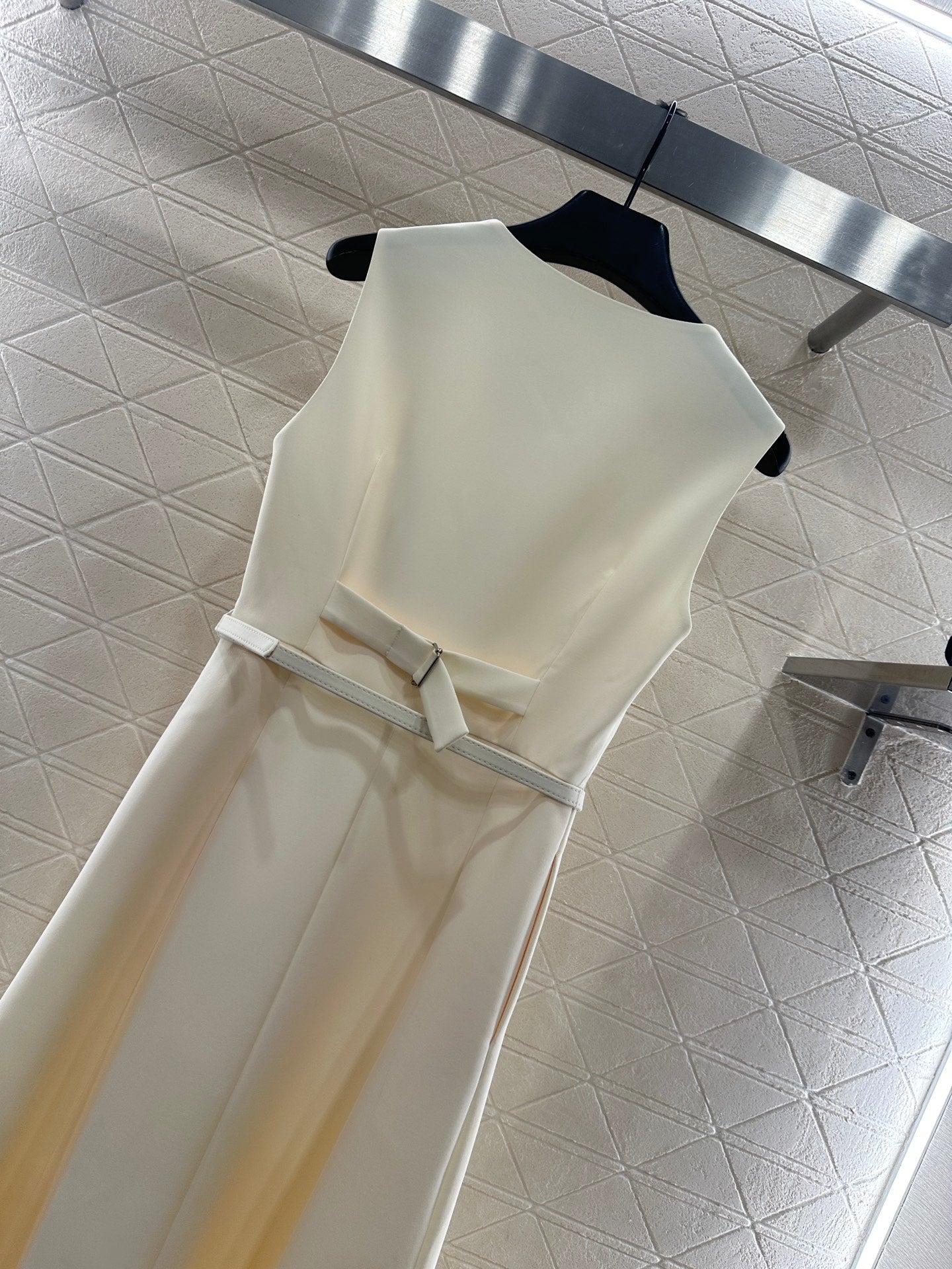 Di 25 belt dress