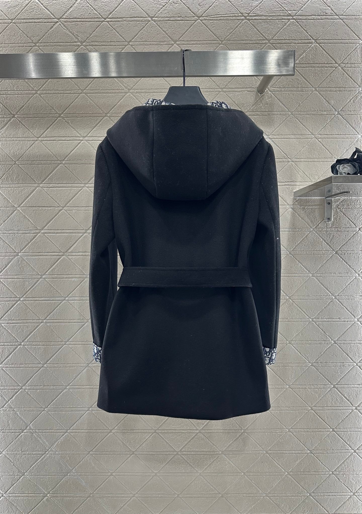 Di 25 Wool-blend jacket with drawstring hood