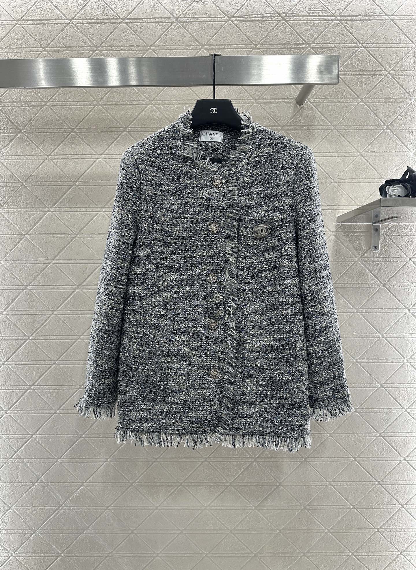 C 25 Fringed quilted wool coat