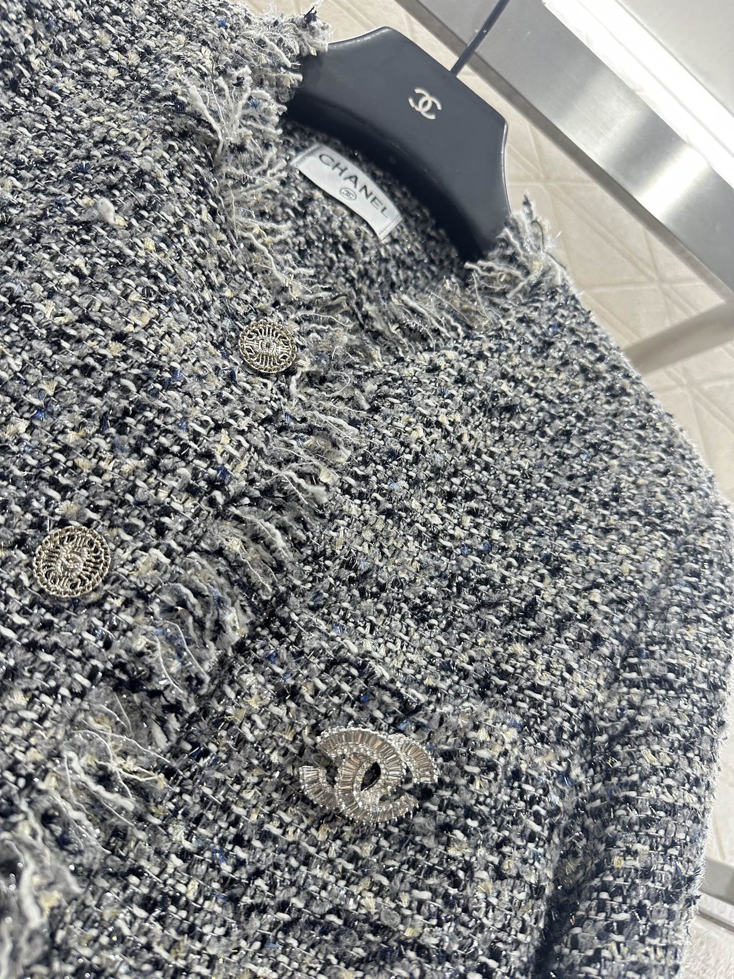 C 25 Fringed quilted wool coat