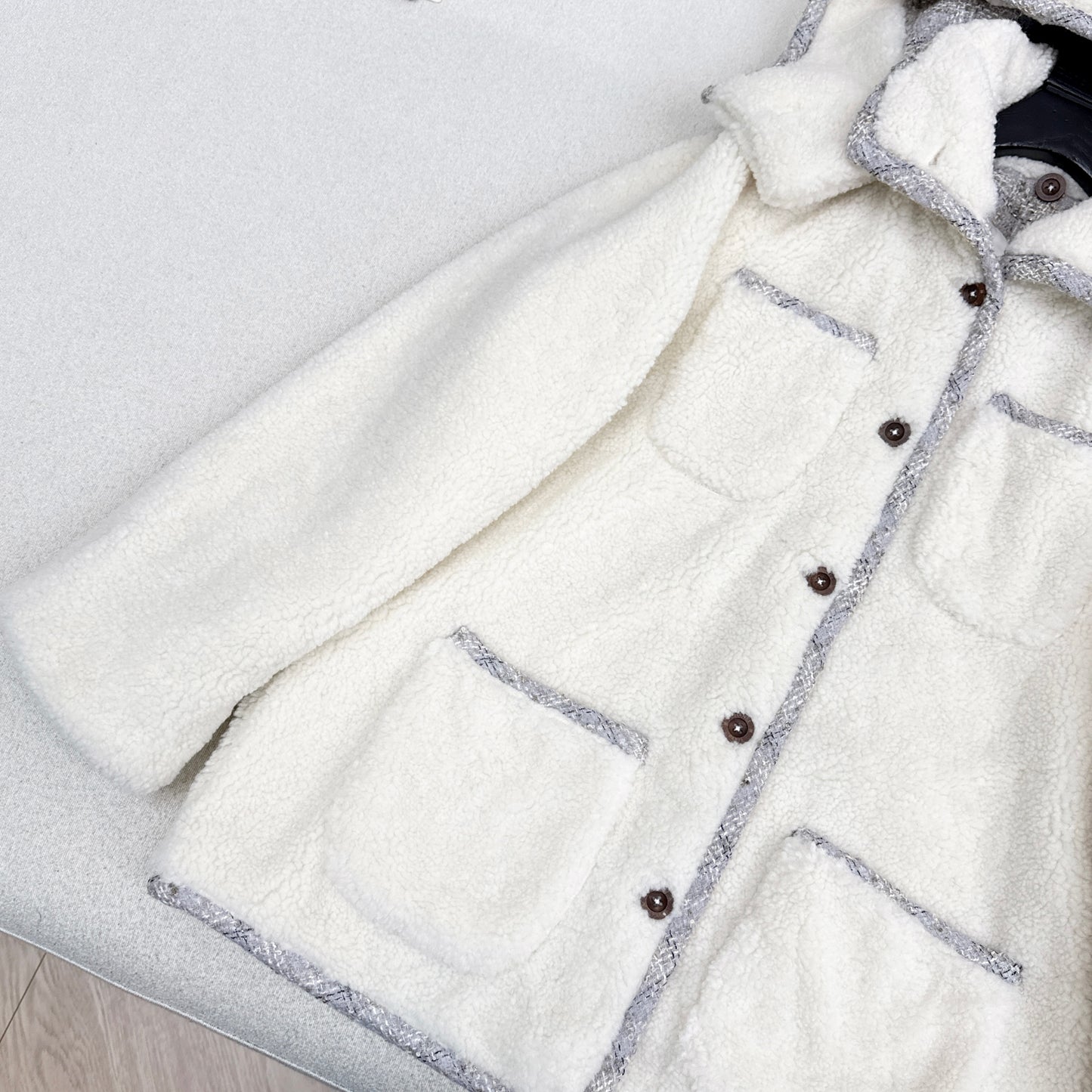 C 25 New Teddy Fur Mid-Length Hooded Jacket
