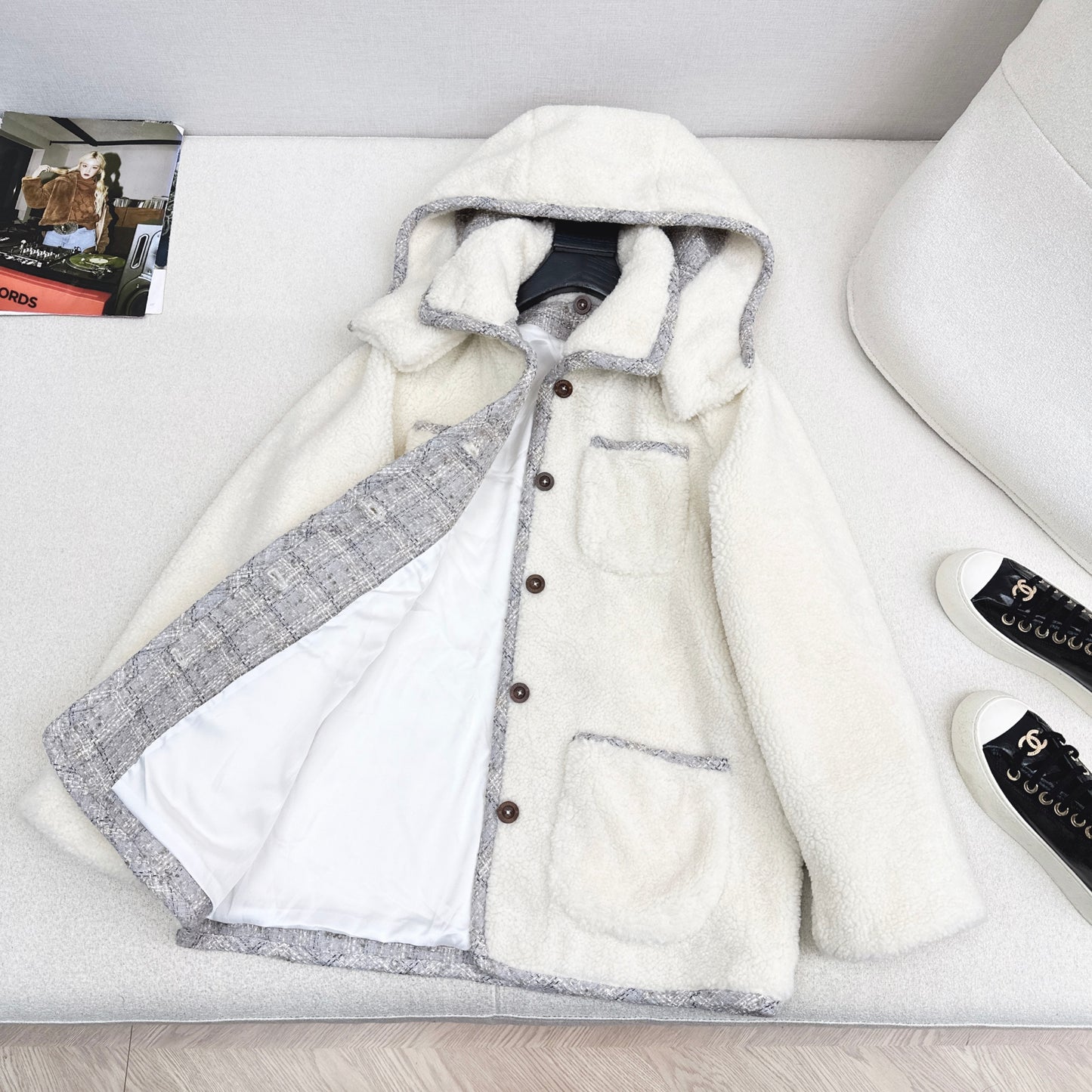 C 25 New Teddy Fur Mid-Length Hooded Jacket