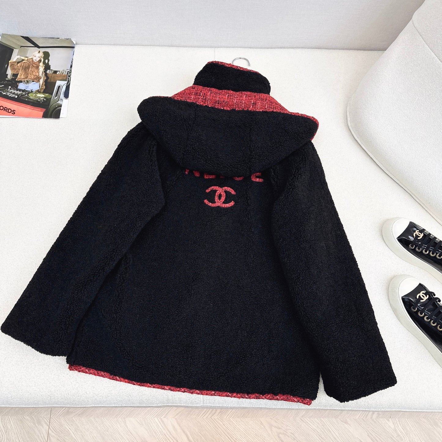 C 25 New Teddy Fur Mid-Length Hooded Jacket