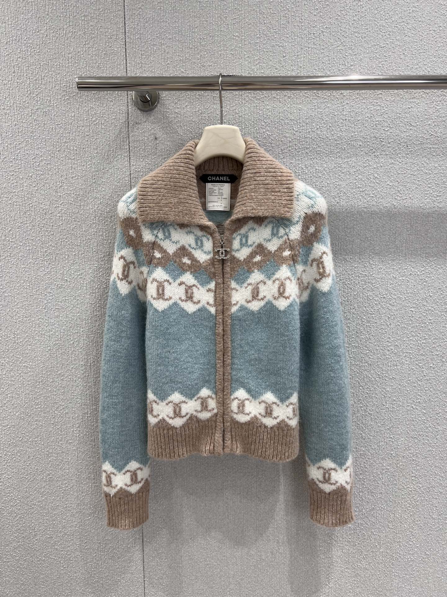 C 25K Jacquard Knit Cashmere Cardigan - Haute Couture Collection