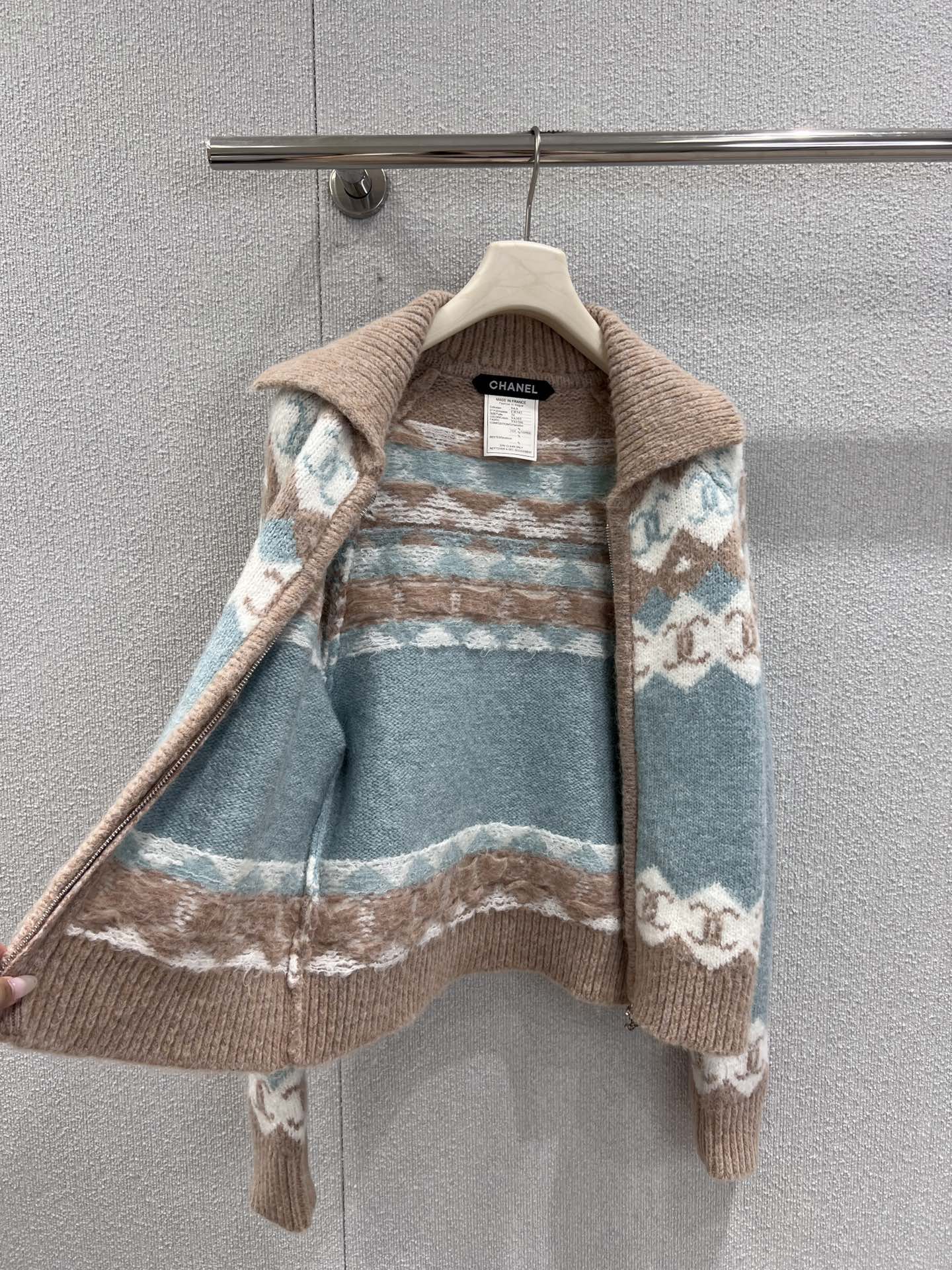 C 25K Jacquard Knit Cashmere Cardigan - Haute Couture Collection