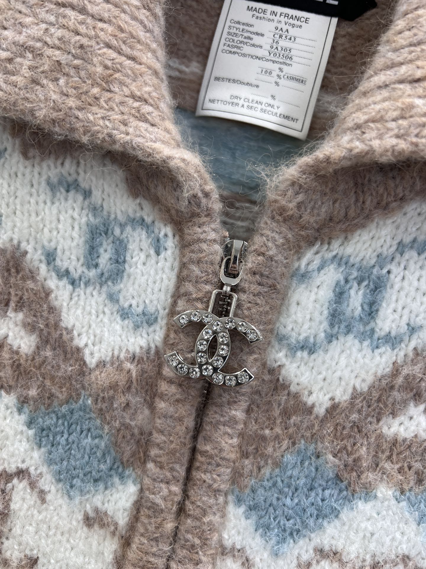 C 25K Jacquard Knit Cashmere Cardigan - Haute Couture Collection