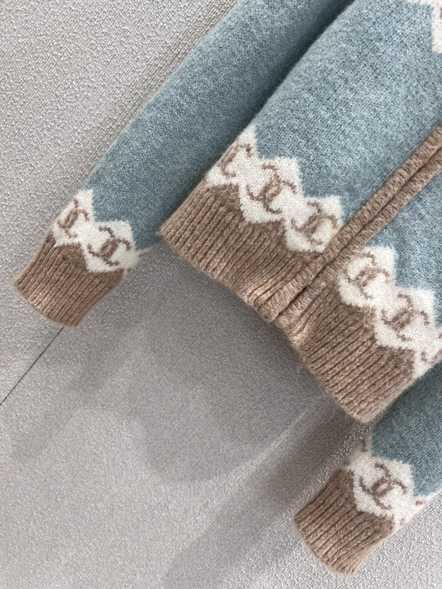 C 25K Jacquard Knit Cashmere Cardigan - Haute Couture Collection