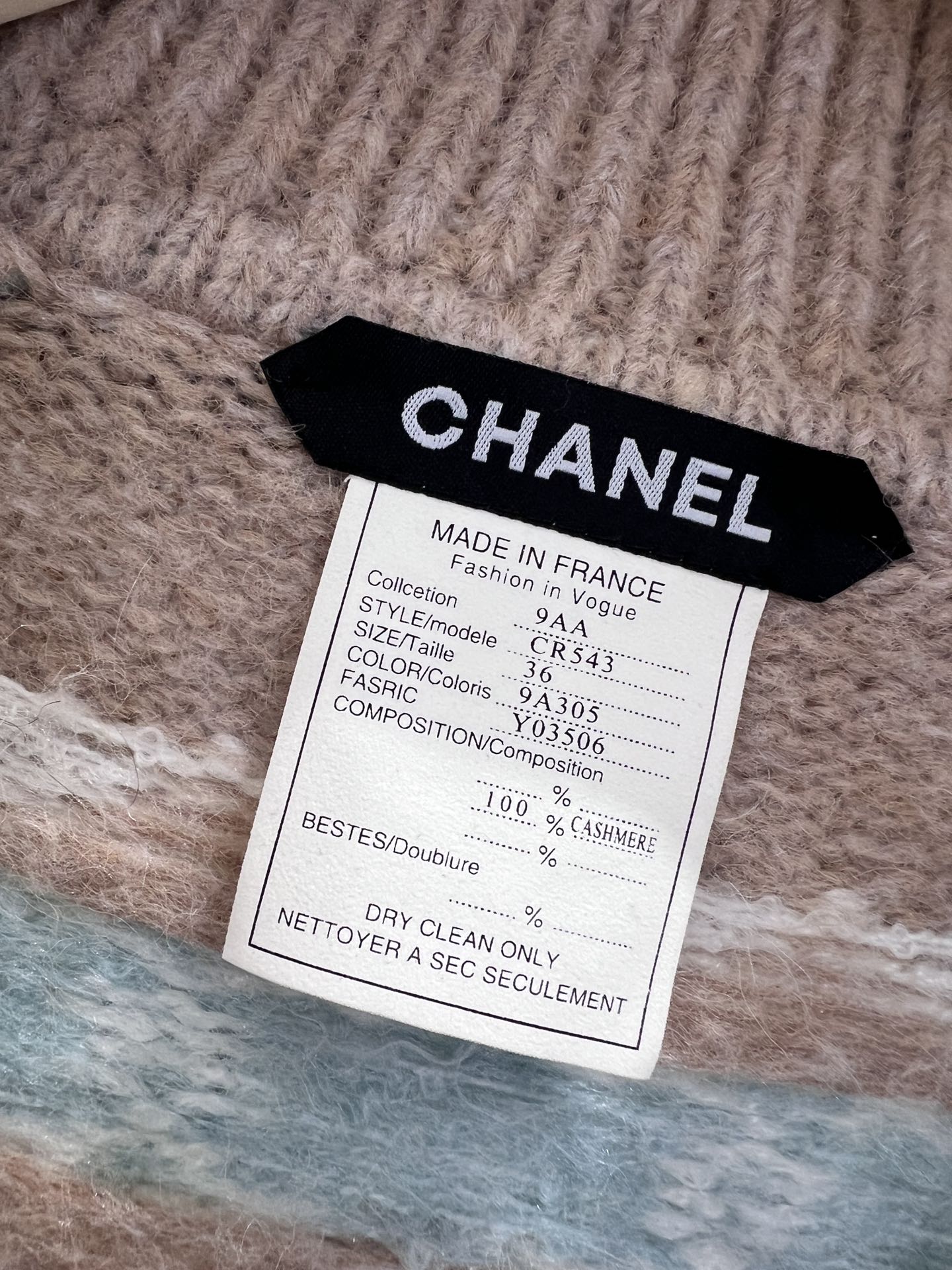 C 25K Jacquard Knit Cashmere Cardigan - Haute Couture Collection