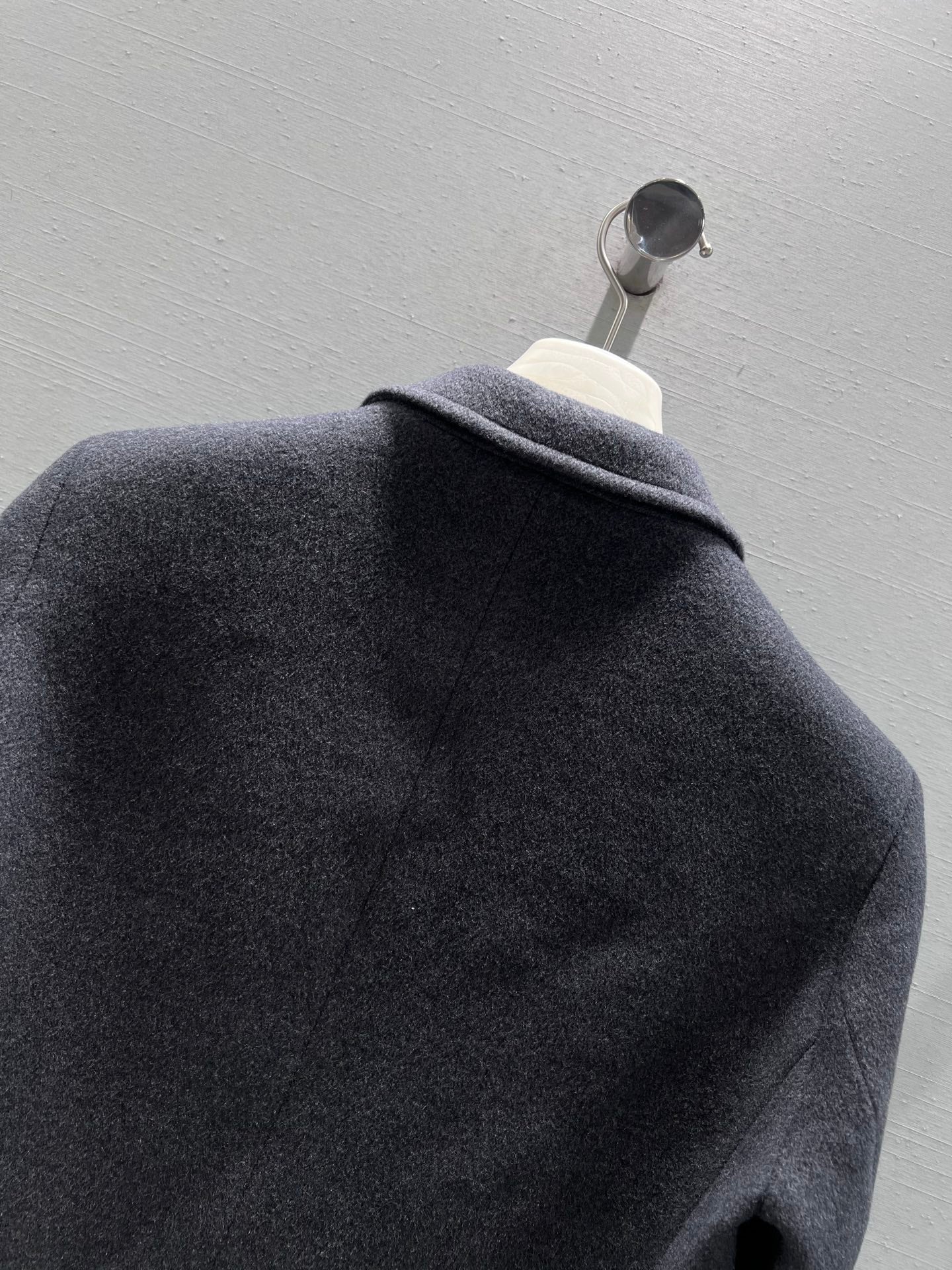 L 25 wool blazer