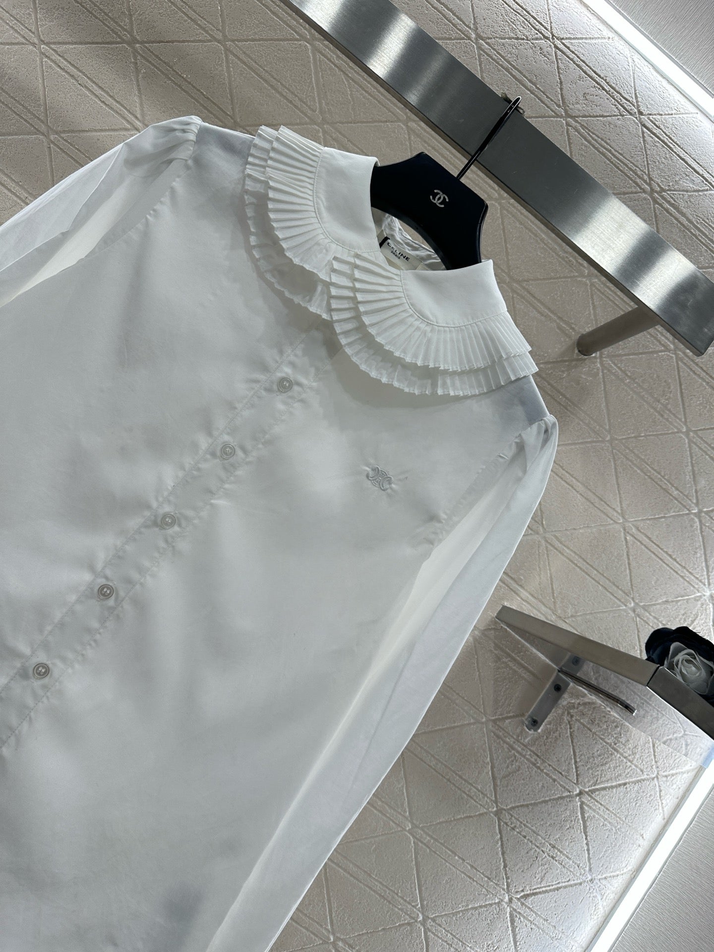 Ce 25 pleated lapel shirt