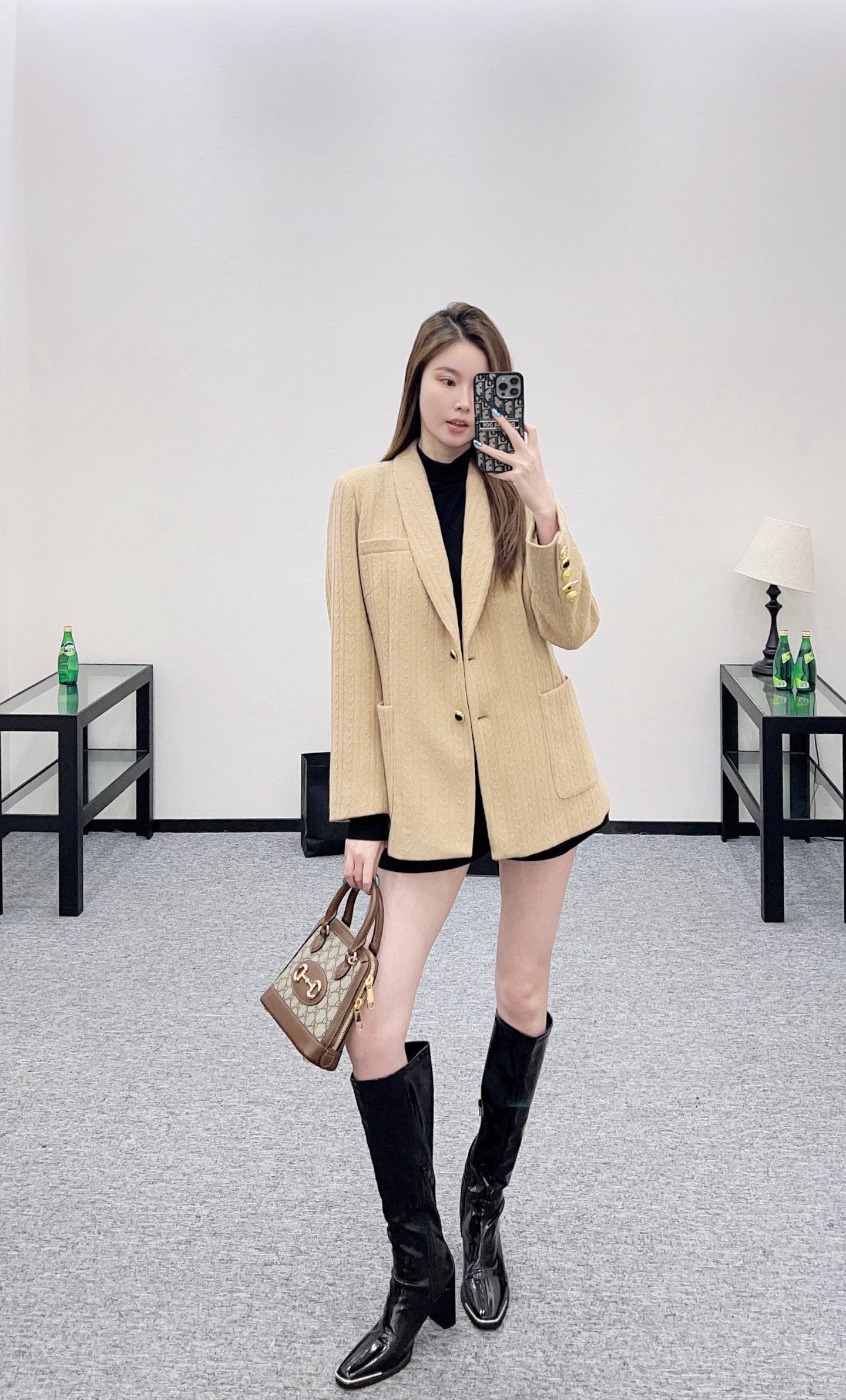sc 25 Knitted cable-knit wool blazer