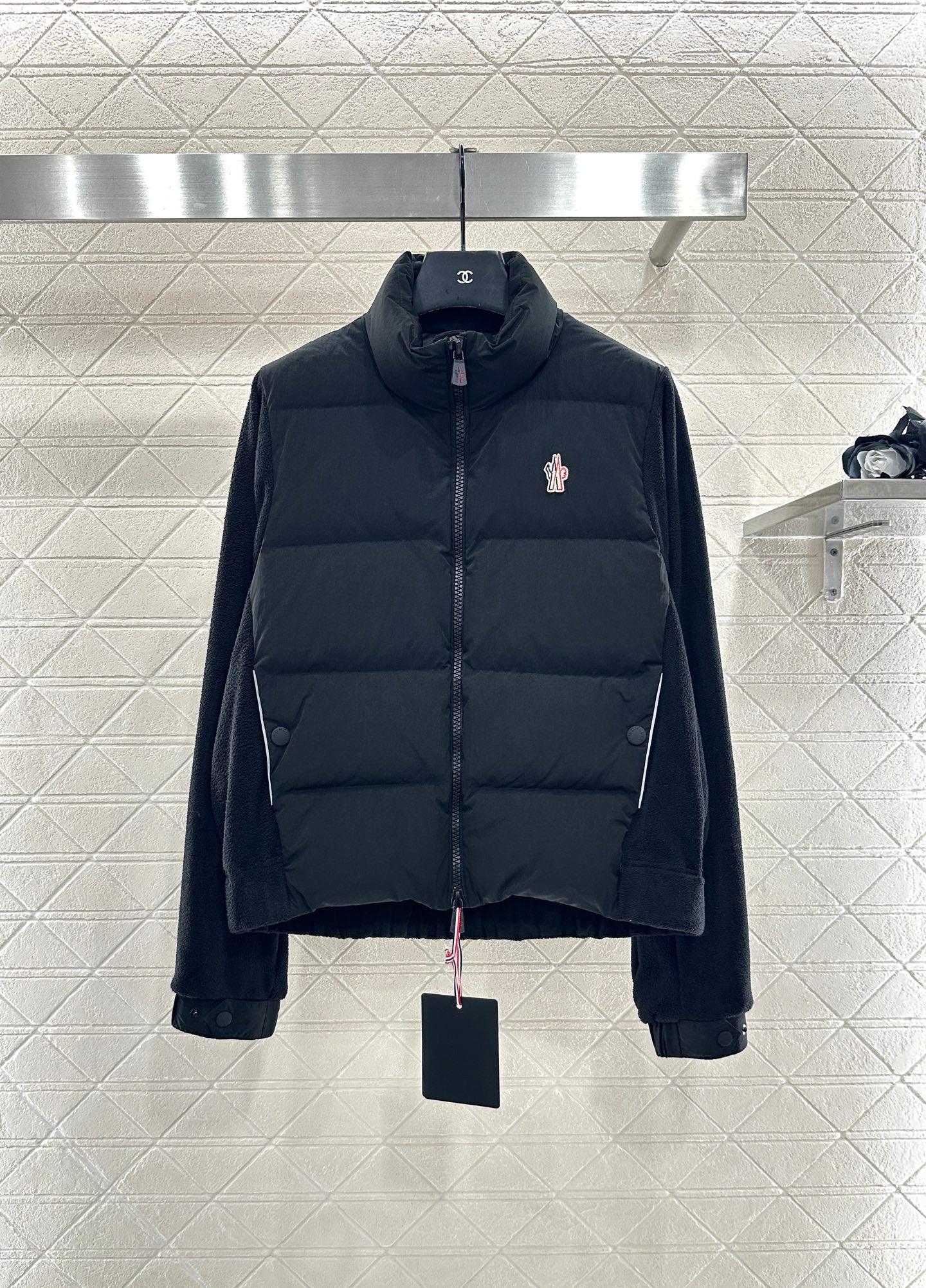 Mon 25 Stand collar paneled zipper down jacket
